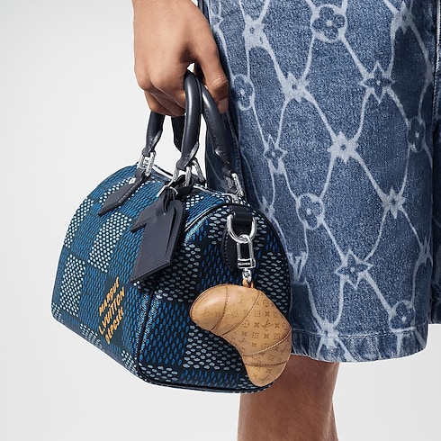 LV Croissant Taschenschmuck S00 Herren Accessoires Schlüsselanhänger und Taschenschmuck | LOUIS VUITTON (Zoom)