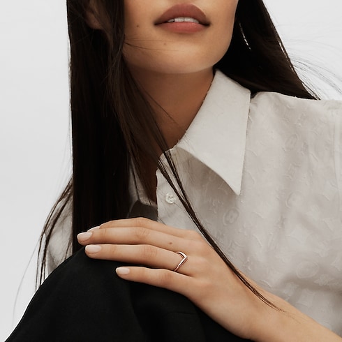 LV Diamonds V Ring, Roségold Schmuck Kategorien Wedding Bands | LOUIS VUITTON (Zoom)