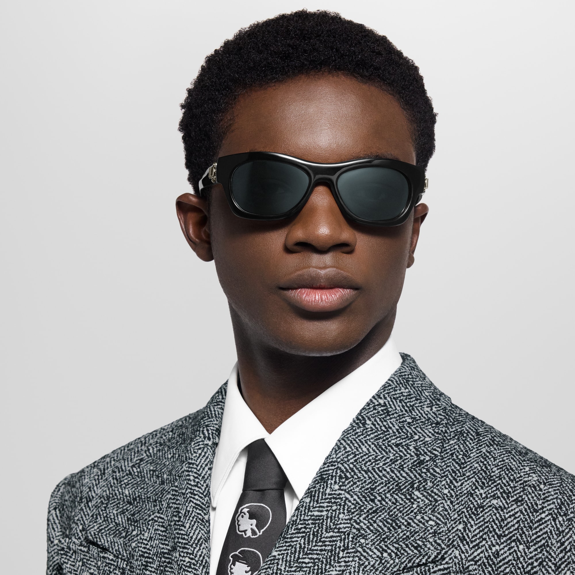 LV Frog Round Square Sonnenbrille S00 Herren Accessoires Sonnenbrillen | LOUIS VUITTON (Zoom)