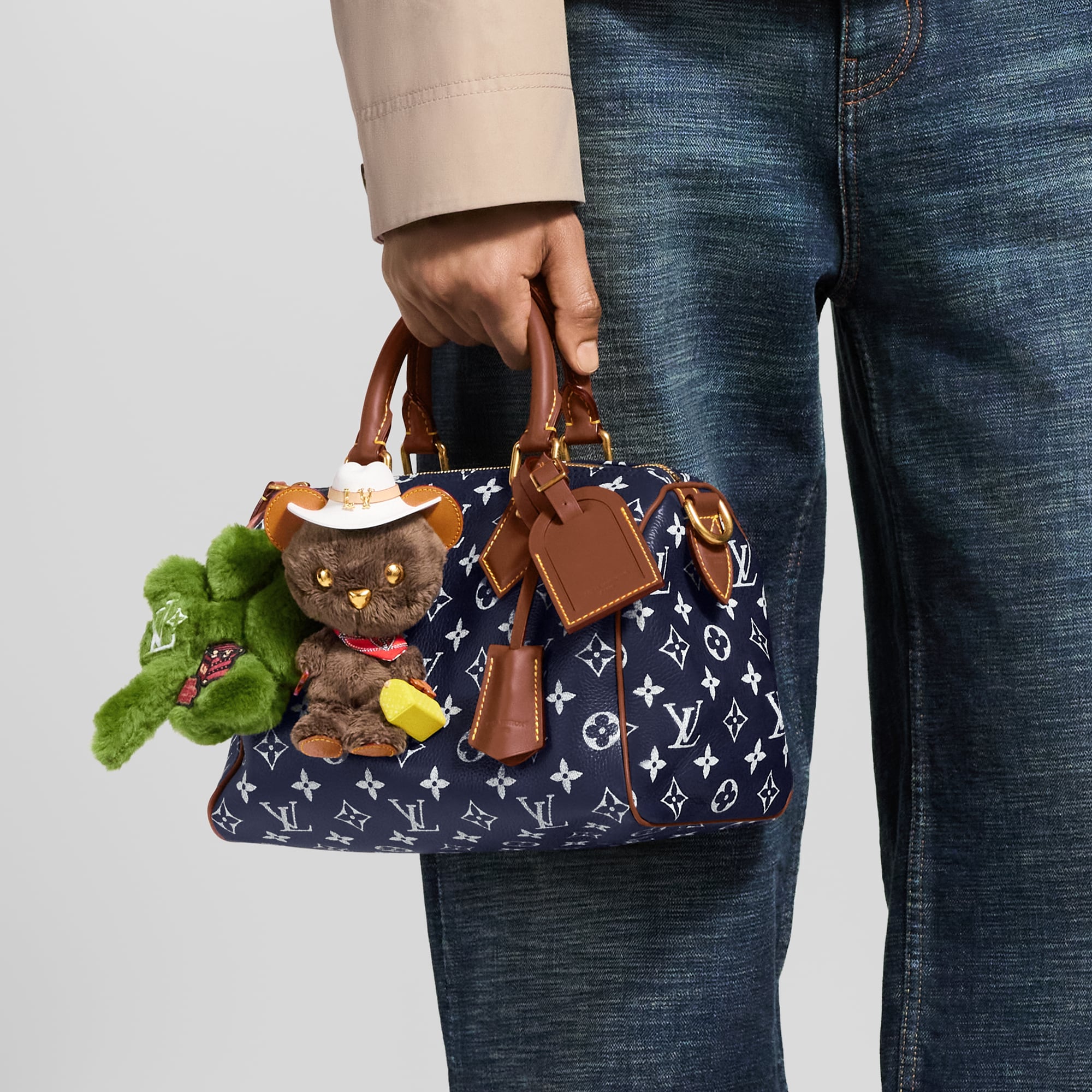 LV Louis Bear Taschenschmuck S00 Herren Accessoires Schlüsselanhänger und Taschenschmuck | LOUIS VUITTON (Zoom)
