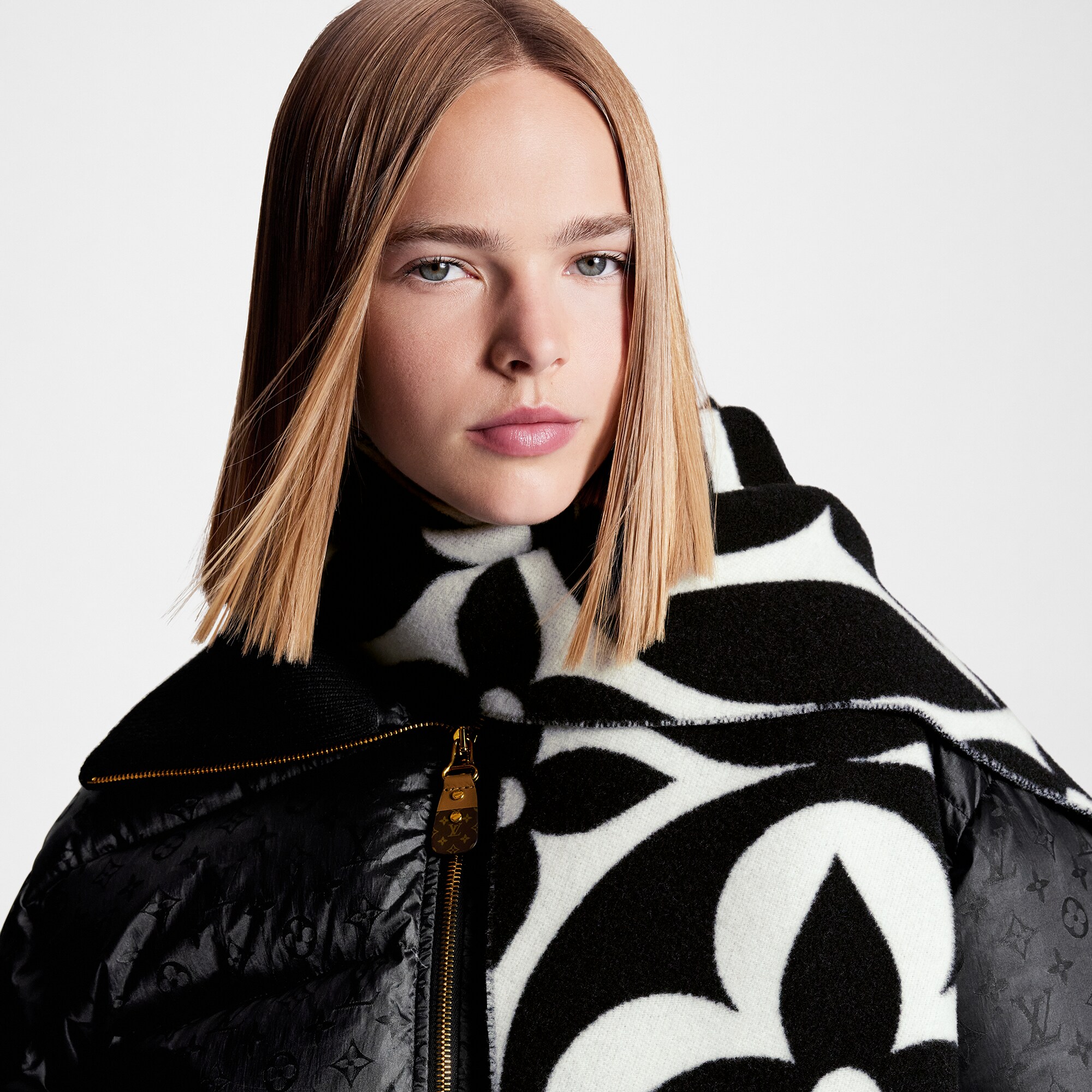 LV Medallion Schal S00 Damen Accessoires Schals | LOUIS VUITTON (Zoom)