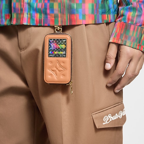 LV Music Schlüsselanhänger und Taschenschmuck S00 Herren Accessoires Schlüsselanhänger und Taschenschmuck | LOUIS VUITTON (Zoom)