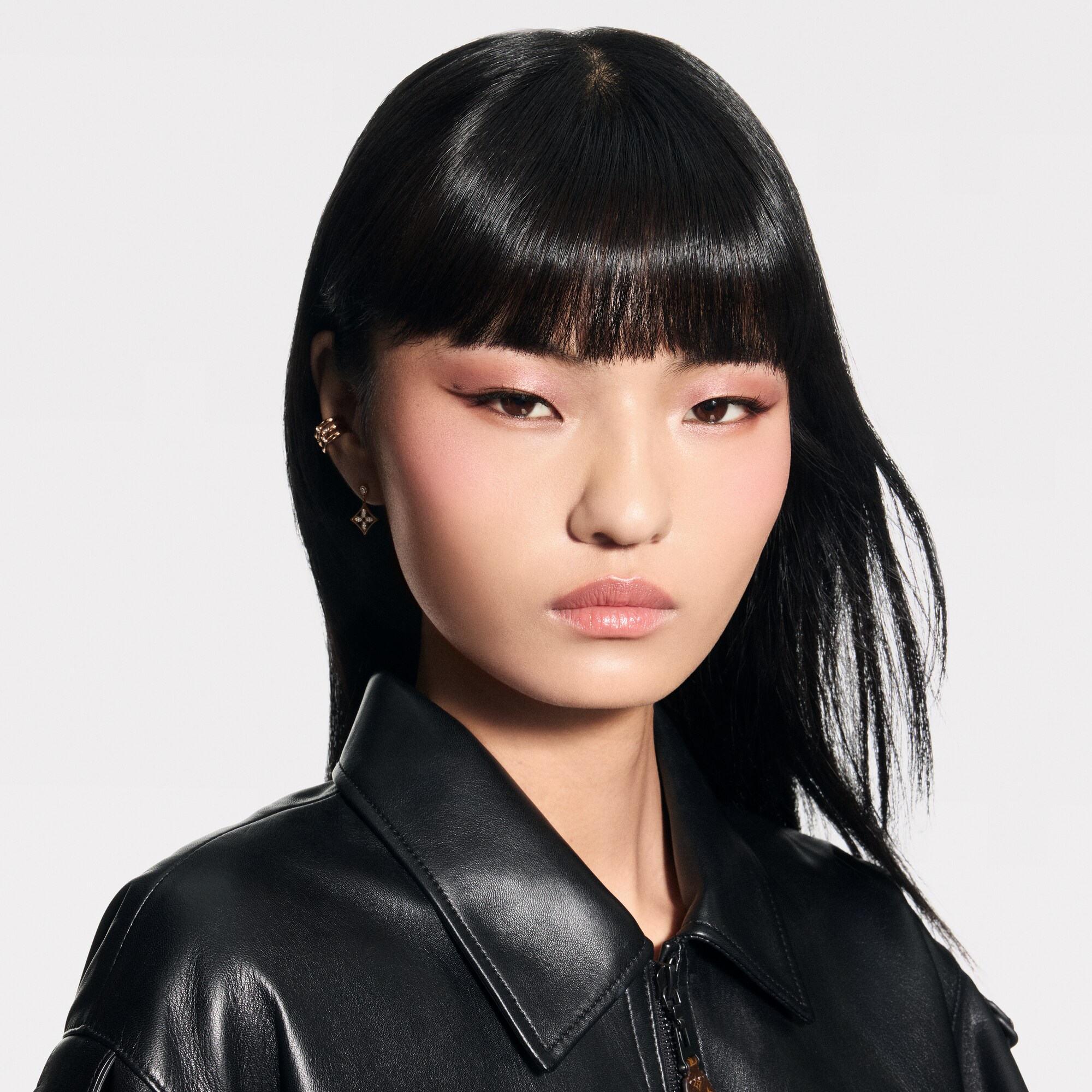 LV Ombres - Lidschatten-Nachfüller  Düfte und Kosmetik Augen } | LOUIS VUITTON (Zoom)