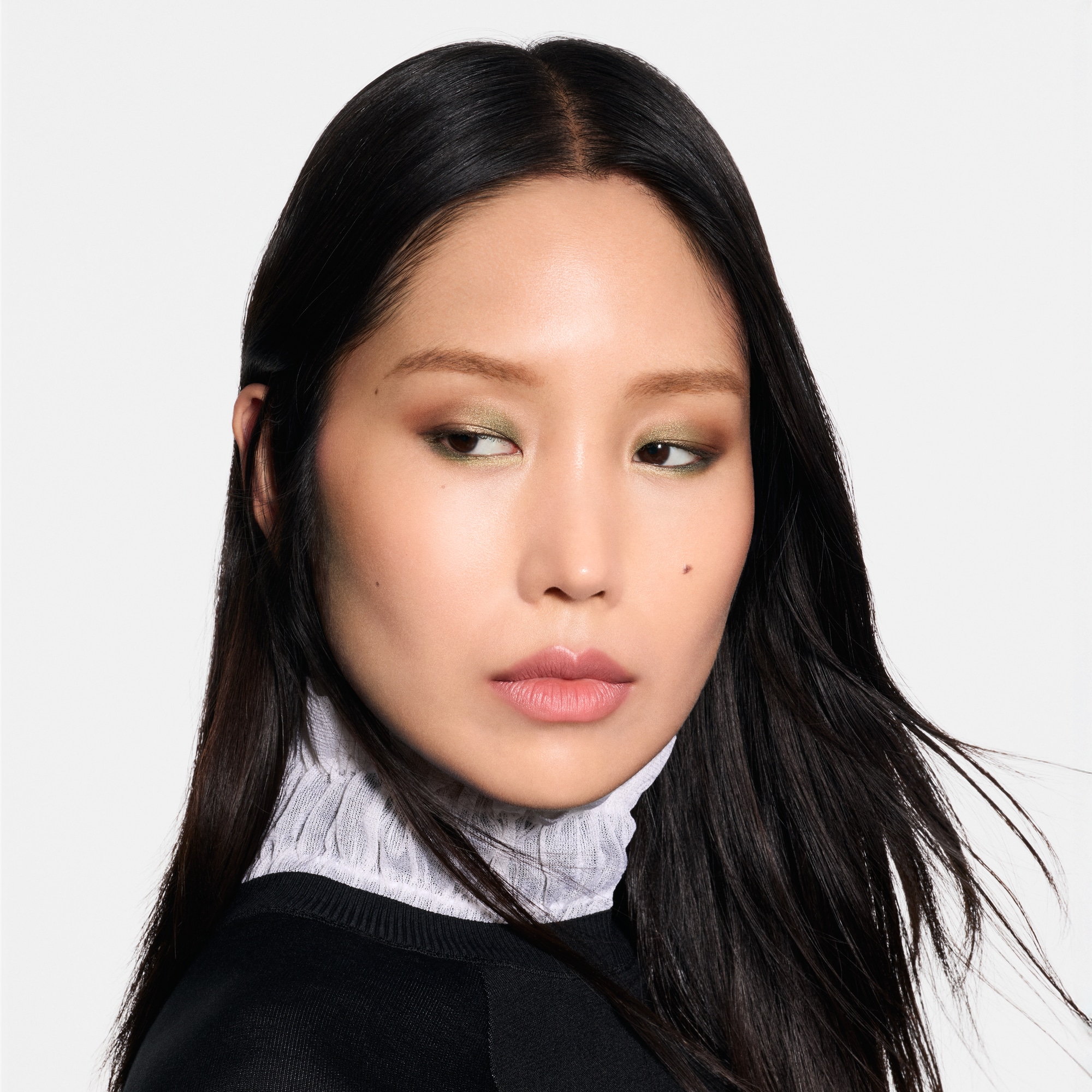LV Ombres - Lidschattenpalette  Düfte und Kosmetik Augen } | LOUIS VUITTON (Zoom)
