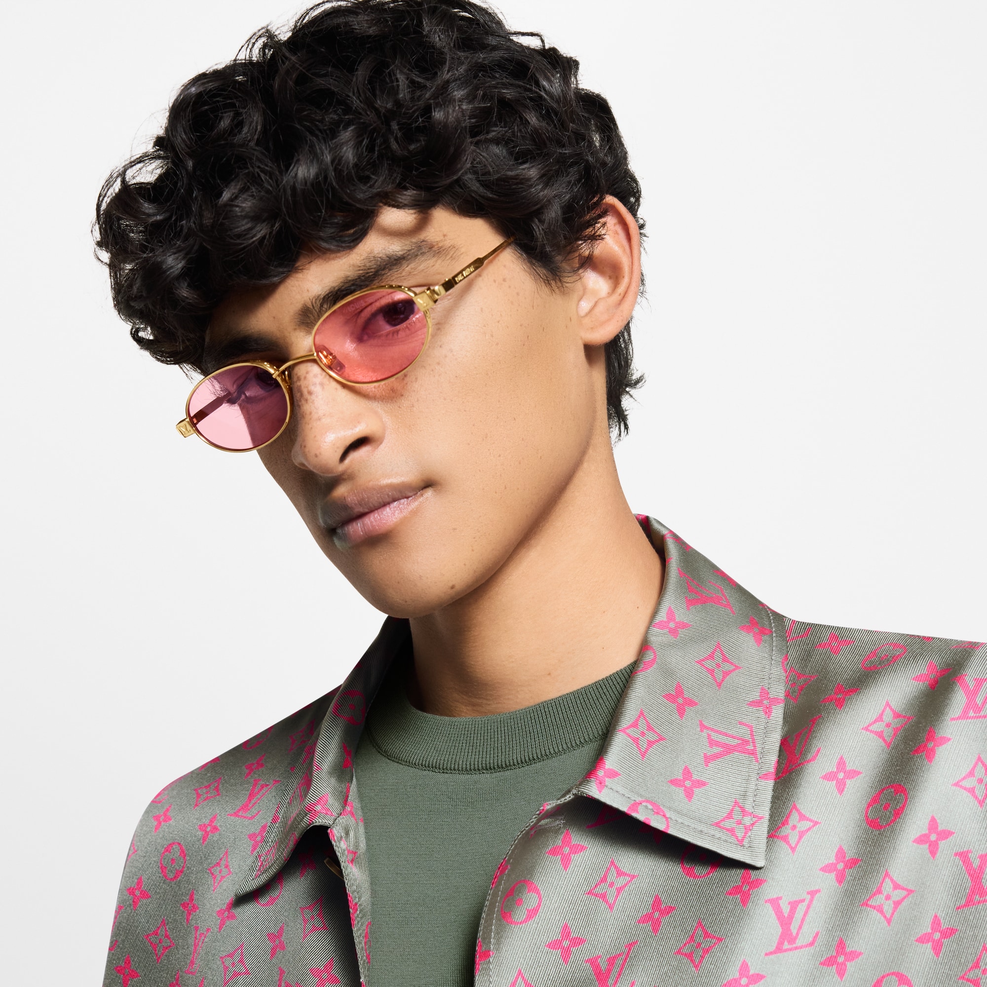 LV Pure Low Oval Sonnenbrille S00 Herren Accessoires Sonnenbrillen | LOUIS VUITTON (Zoom)