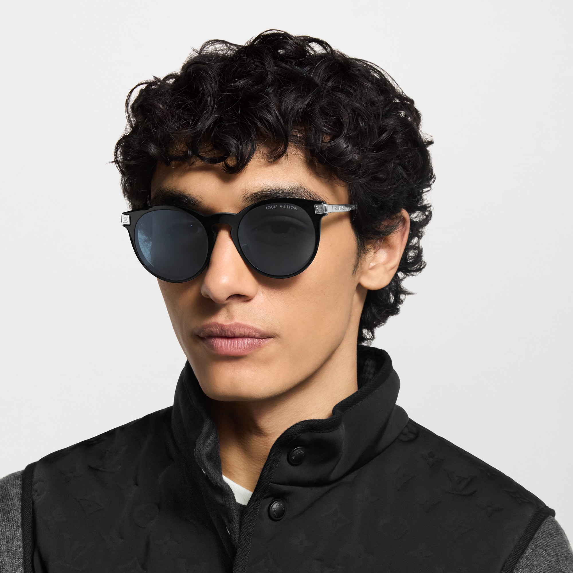 LV Rise Round Sonnenbrille S00 Herren Accessoires Sonnenbrillen | LOUIS VUITTON (Zoom)