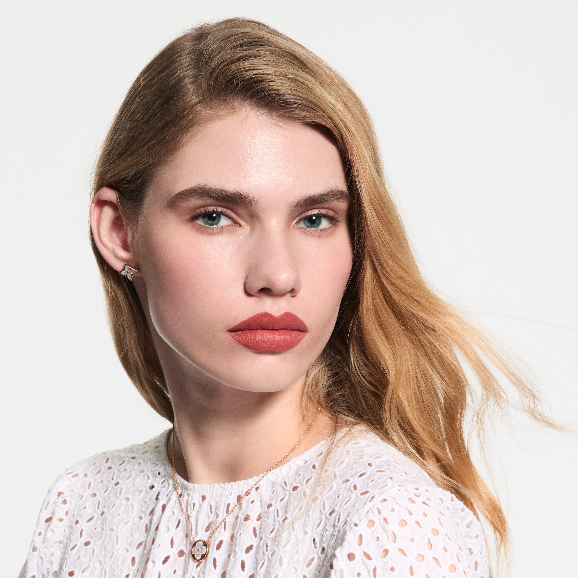 LV Rouge - Matter Lippenstift Nachfüllpackung   Düfte und Kosmetik Lippen } | LOUIS VUITTON (Zoom)