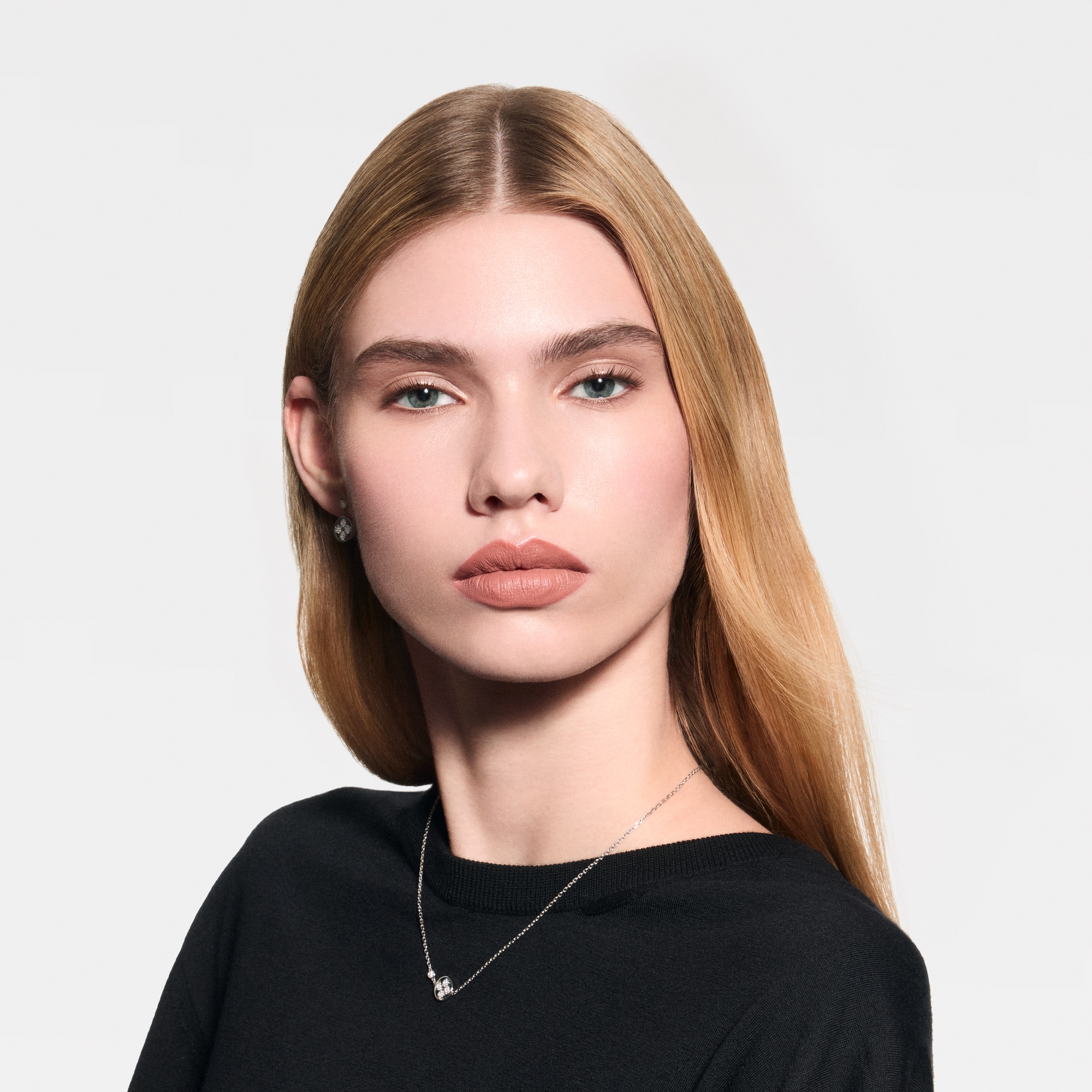 LV Rouge - Matter Lippenstift Nachfüllpackung   Düfte und Kosmetik Lippen } | LOUIS VUITTON (Zoom)