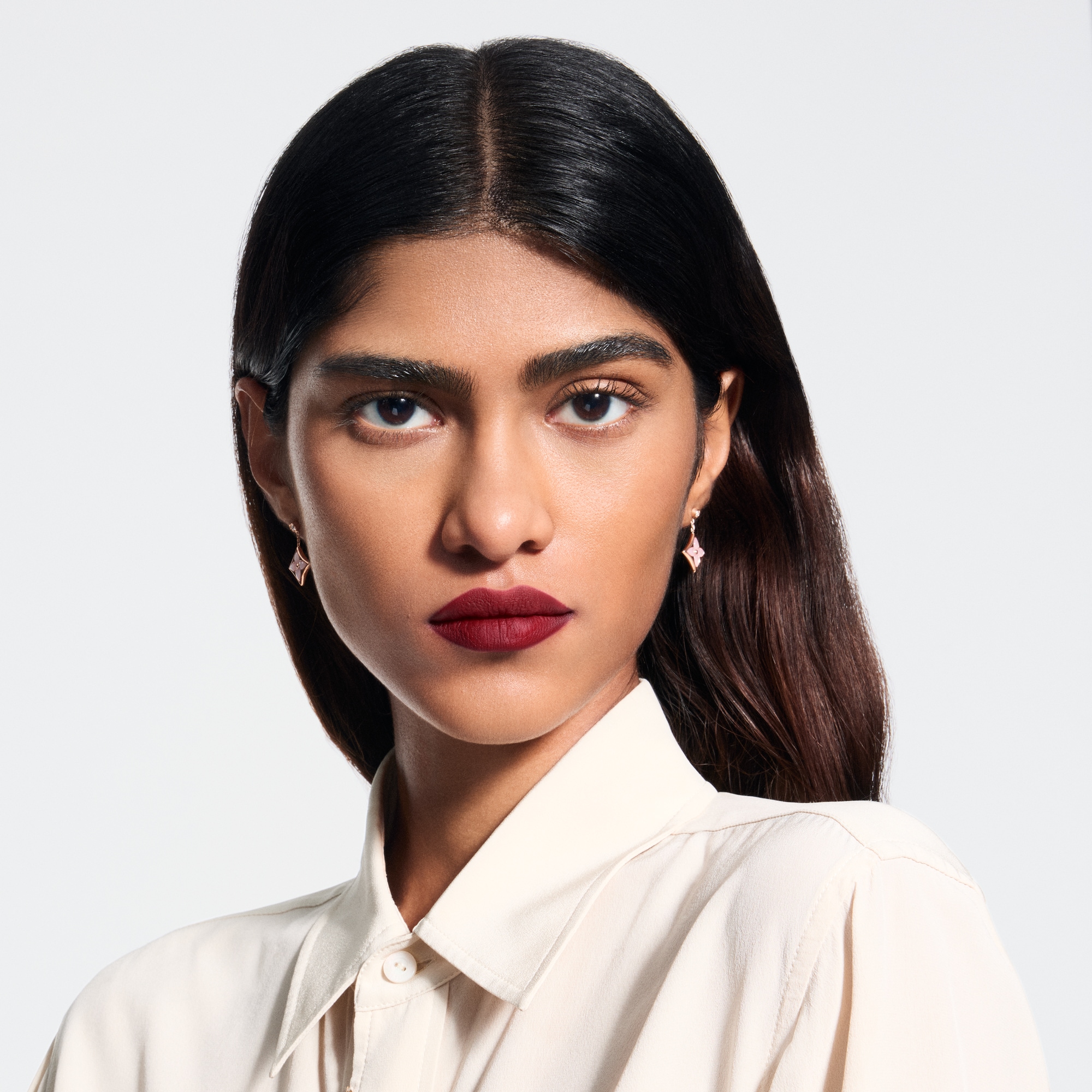 LV Rouge - Matter Lippenstift Nachfüllpackung   Düfte und Kosmetik Lippen } | LOUIS VUITTON (Zoom)