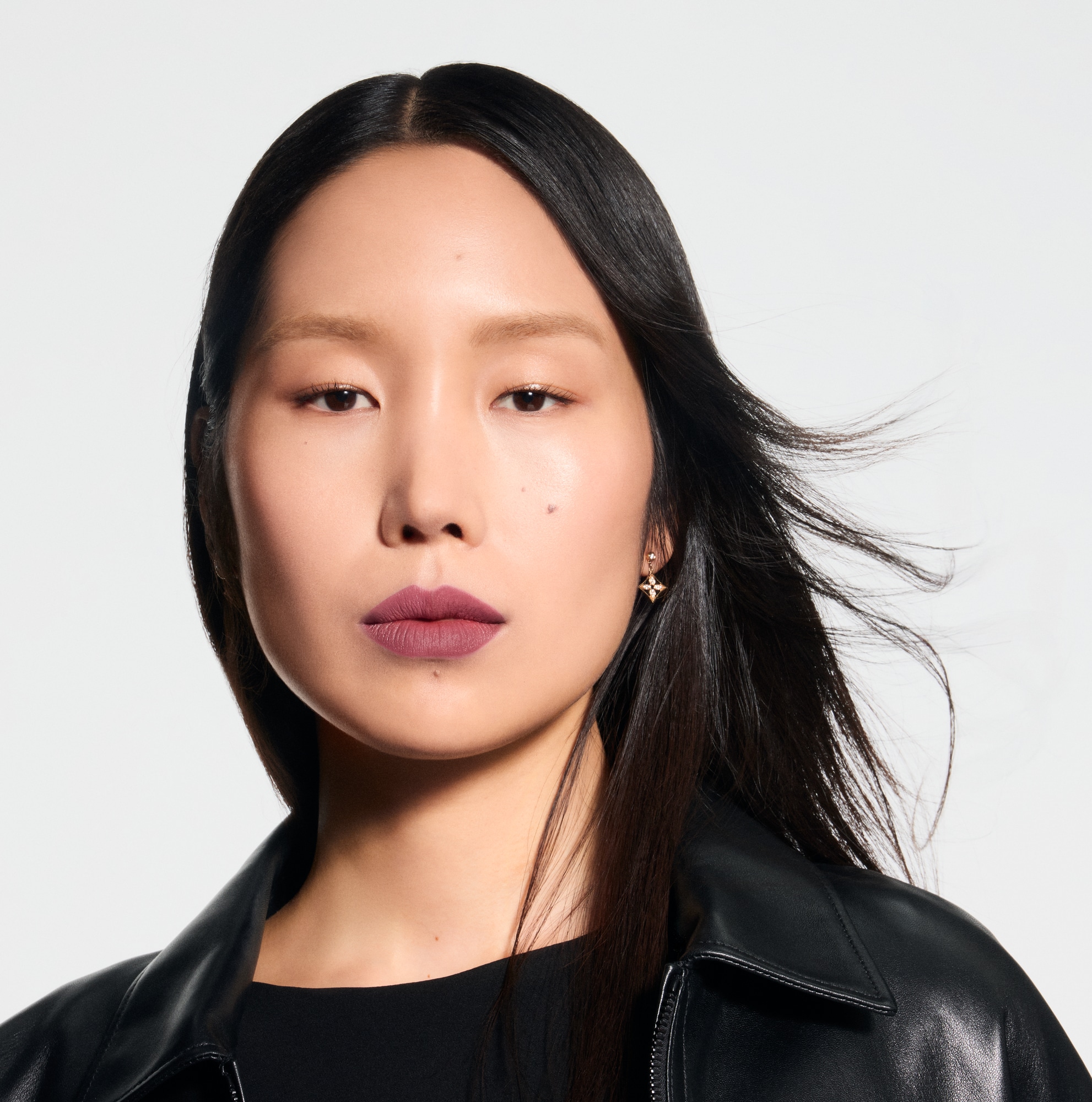 LV Rouge - Matter Lippenstift Nachfüllpackung   Düfte und Kosmetik Lippen } | LOUIS VUITTON (Zoom)