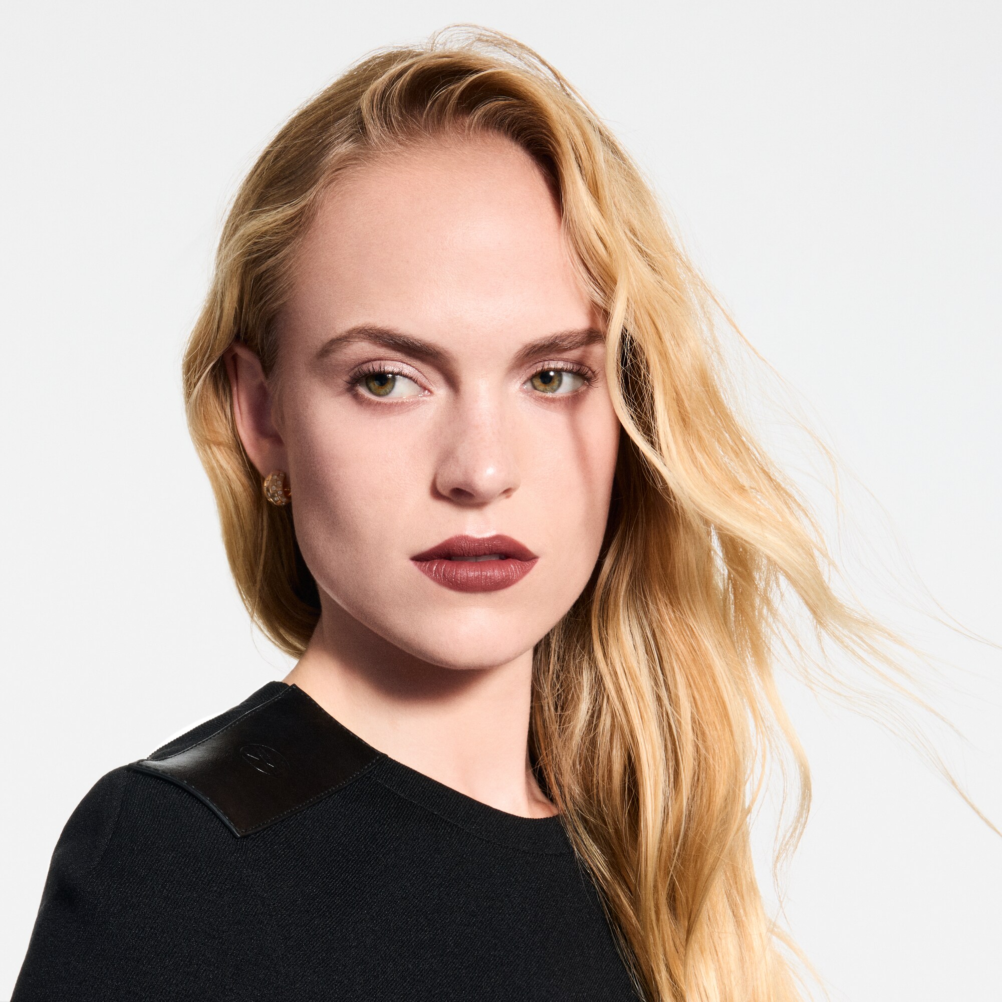 LV Rouge - Matter Lippenstift Nachfüllpackung   Düfte und Kosmetik Lippen } | LOUIS VUITTON (Zoom)