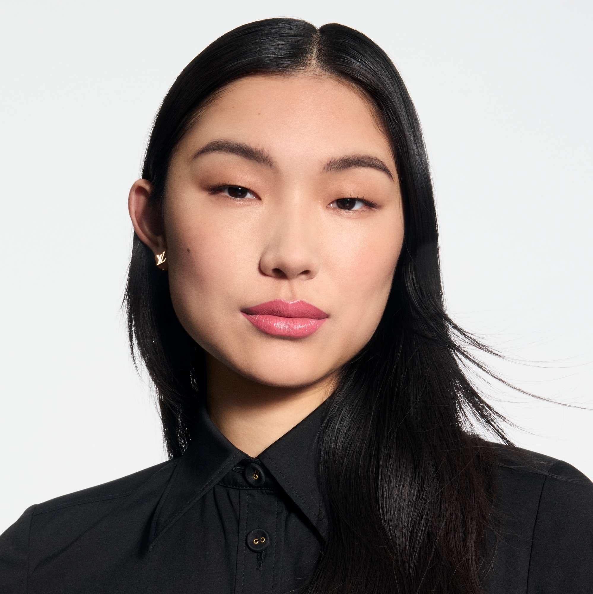 LV Rouge - Satin-Lippenstift   Düfte Lips } | LOUIS VUITTON (Zoom)
