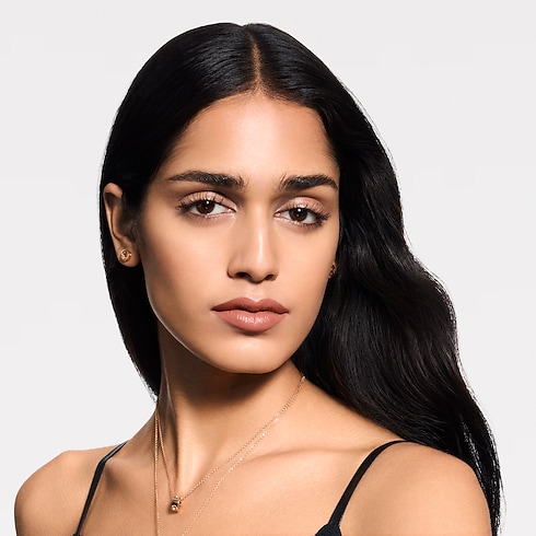 LV Rouge - Satin Lipstick Refill Perfumes and Beauty Lips } | LOUIS VUITTON (Zoom)