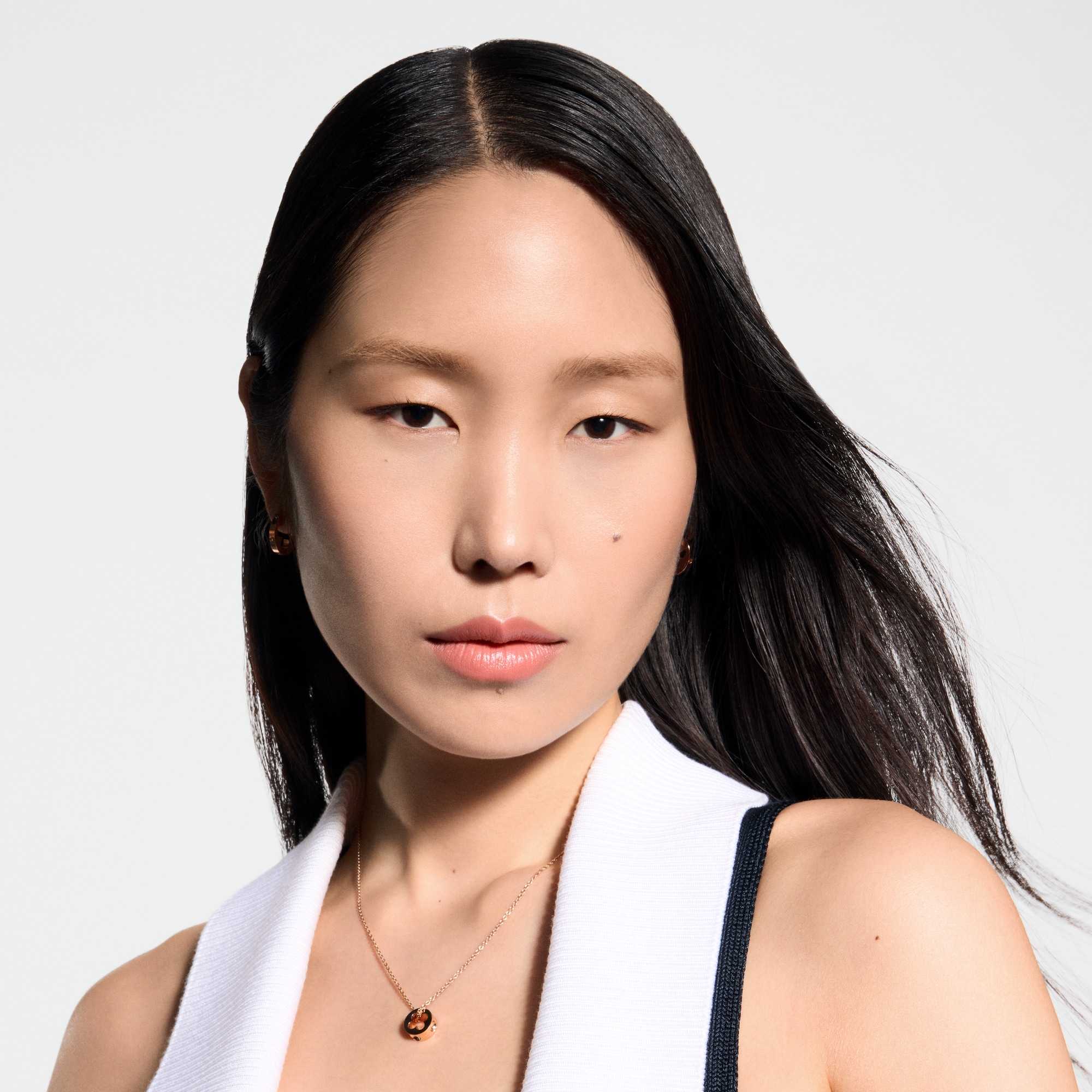 LV Rouge - Satin Lippenstift Nachfüllpackung   Düfte und Kosmetik Lippen } | LOUIS VUITTON (Zoom)