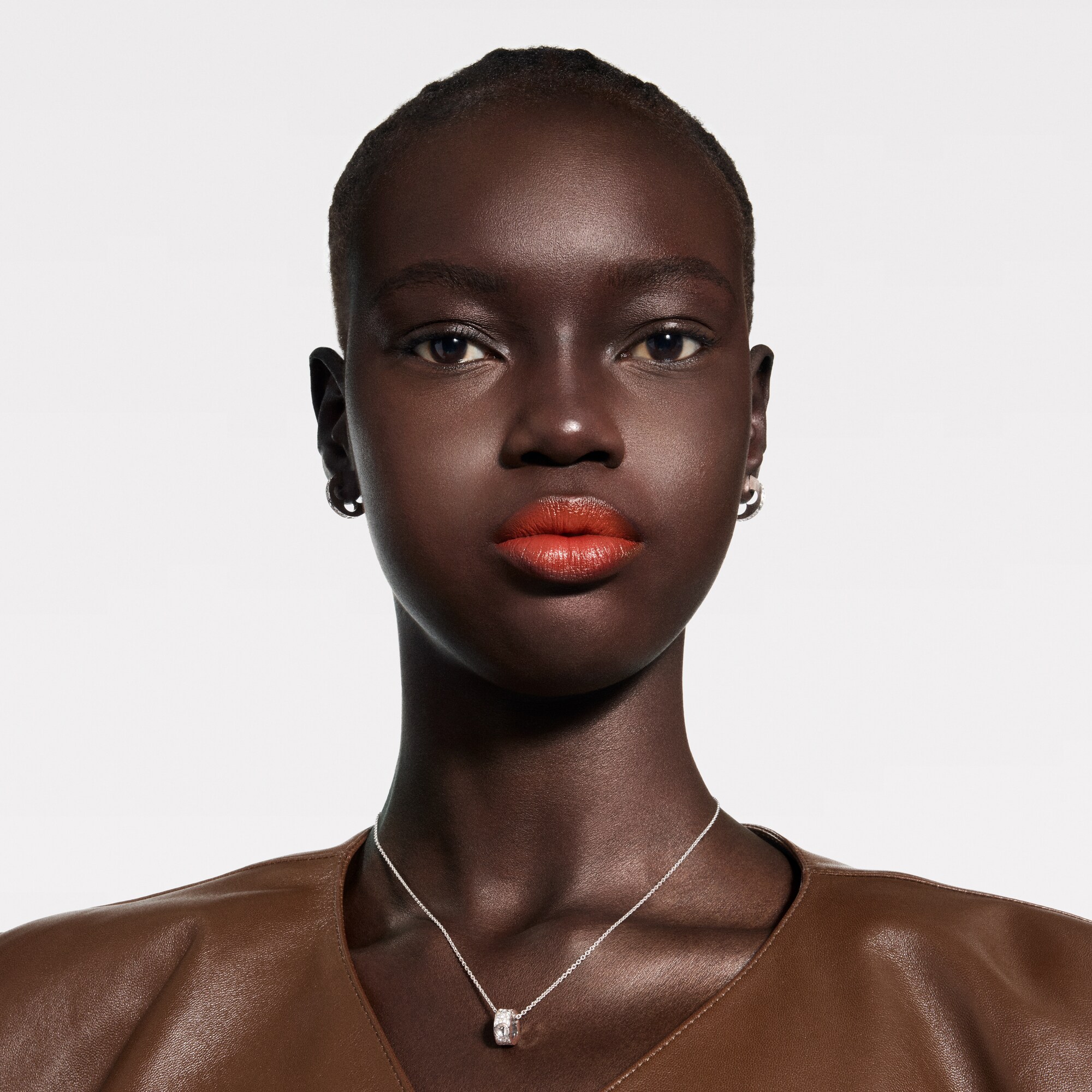 LV Rouge - Satin Lippenstift Nachfüllpackung   Düfte und Kosmetik Lippen } | LOUIS VUITTON (Zoom)