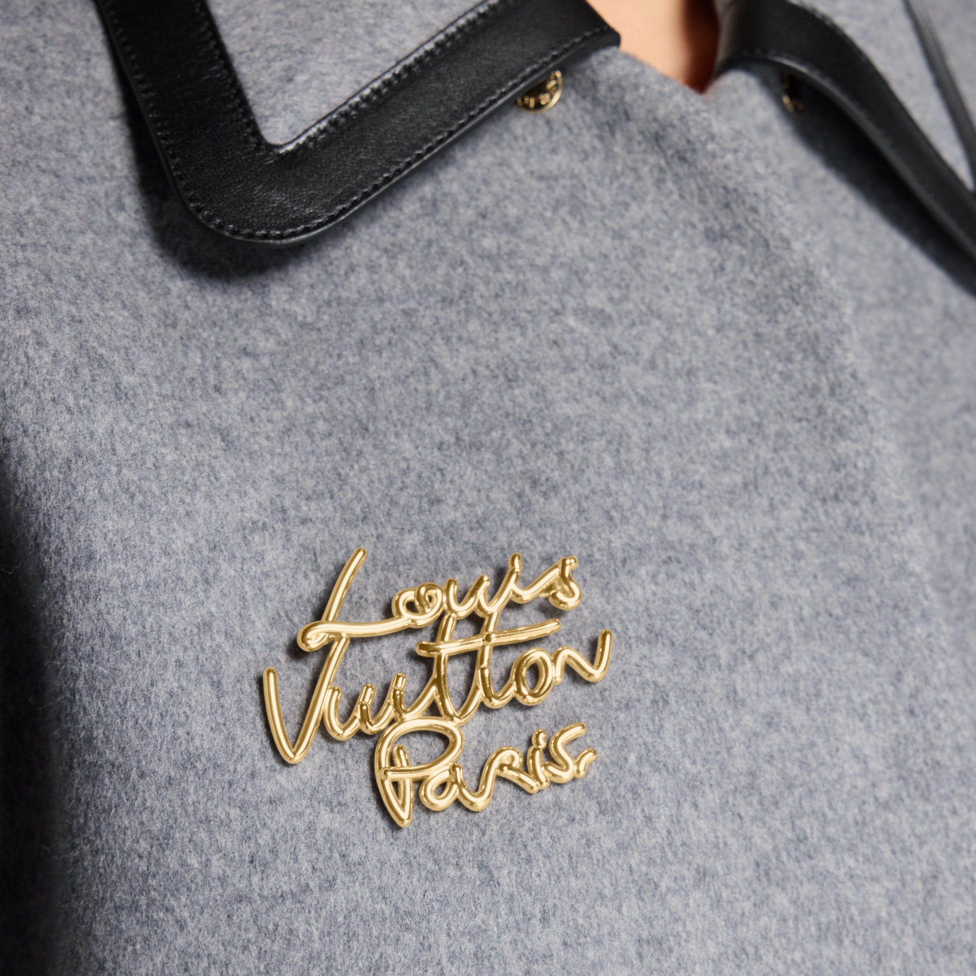 LV Script Brosche S00 Damen Modeschmuck Alle Modeschmuckstücke | LOUIS VUITTON (Zoom)