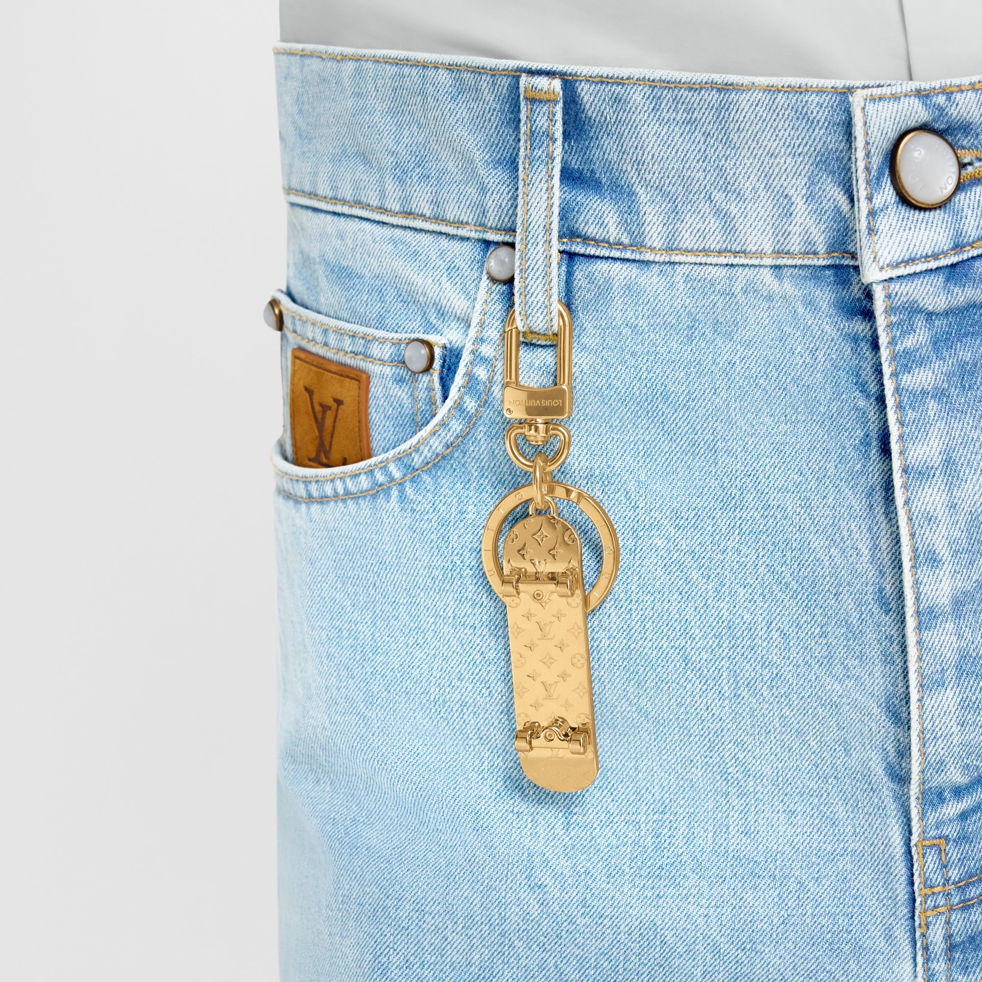 LV Skate Schlüsselanhänger und Taschenschmuck S00 Herren Accessoires Schlüsselanhänger und Taschenschmuck | LOUIS VUITTON (Zoom)