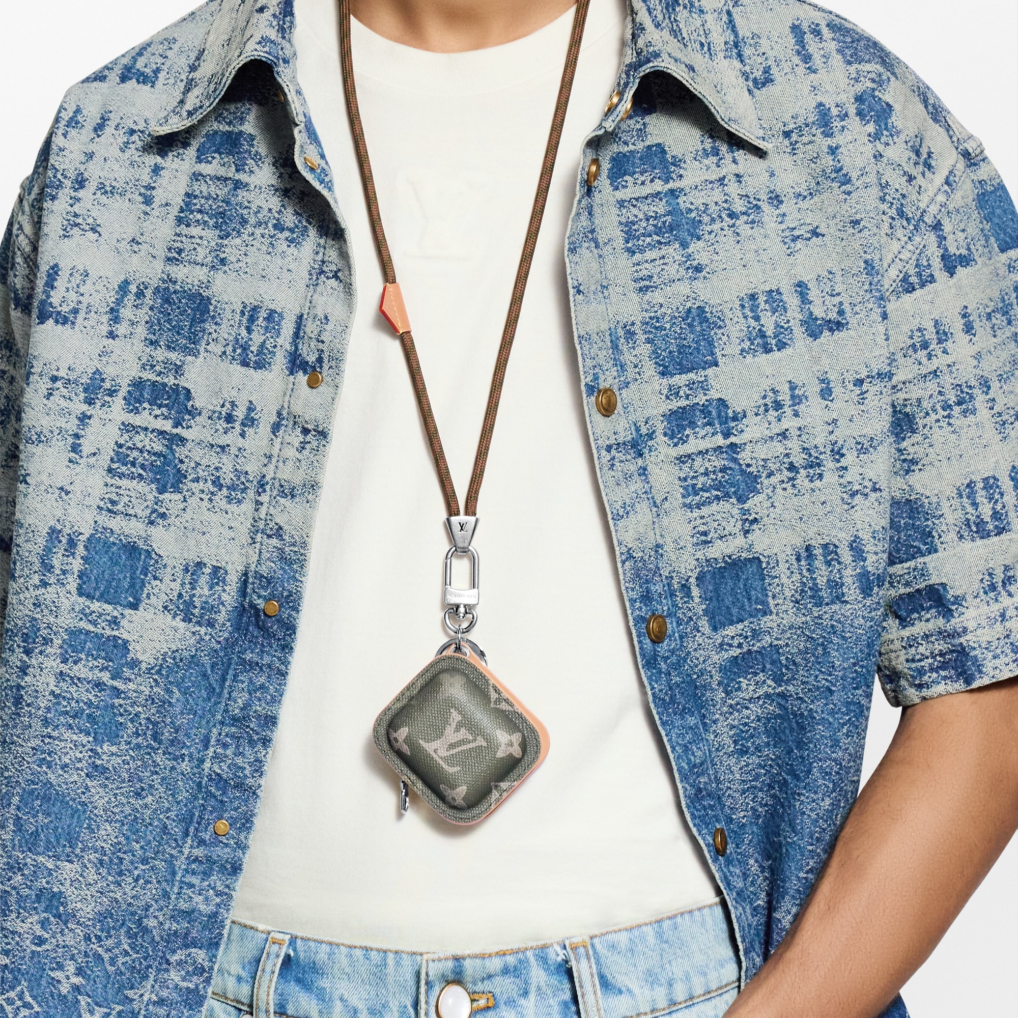 LV Pods Schlüsselanhänger und Taschenschmuck S00 Herren Accessoires Schlüsselanhänger und Taschenschmuck | LOUIS VUITTON (Zoom)