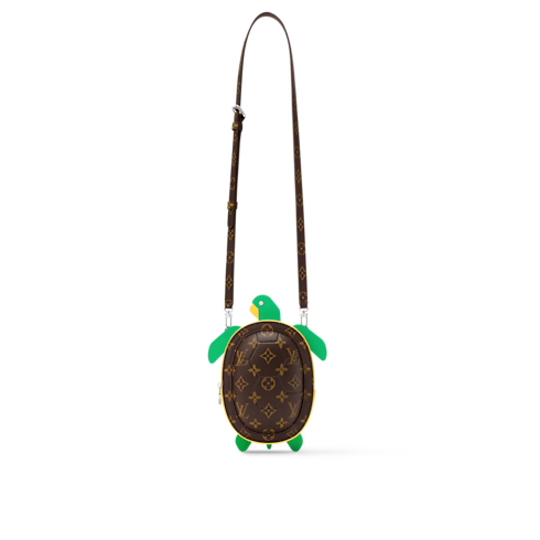 LV Turtle Wearable Geldbörse Weitere Monogram Canvas Varianten Herren Geldbörsen und Kleinlederwaren Mini Bags | LOUIS VUITTON (Zoom)