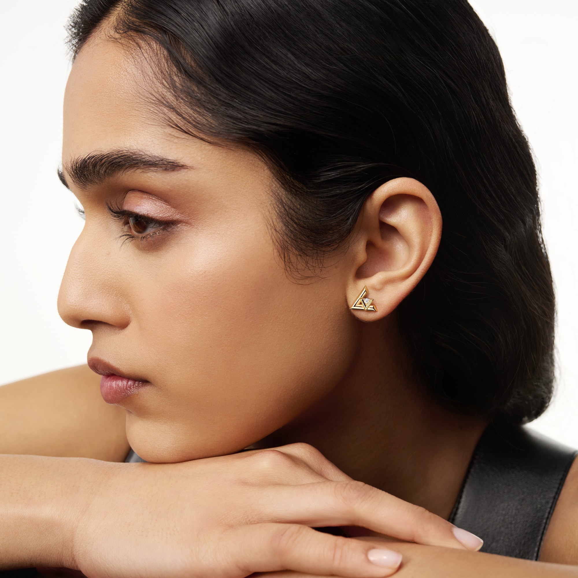 LV Volt One Ohrstecker, Gelbgold und Diamant – PRO SCHMUCKSTÜCK  Schmuck Kategorien Alle Schmuckstücke | LOUIS VUITTON (Zoom)