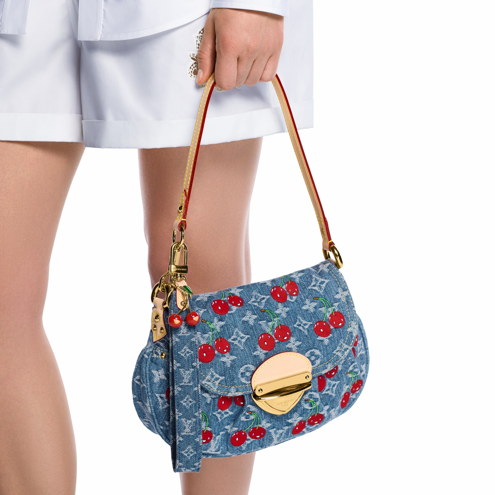 LV x TM Denim Cerise Dragonne Taschenschmuck S00 Damen Accessoires Schlüsselanhänger und Taschenschmuck | LOUIS VUITTON (Zoom)