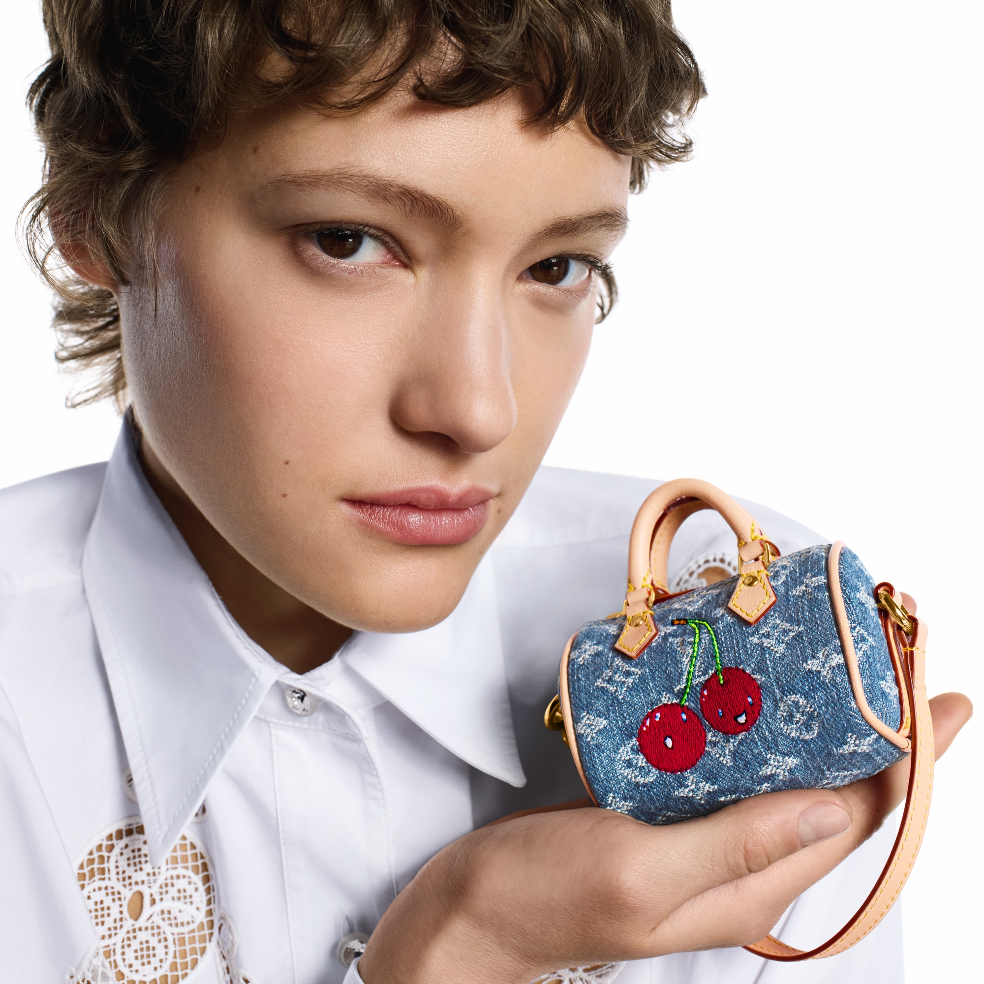 LV x TM Micro Speedy Denim Cerise Taschenschmuck S00 Damen Accessoires Schlüsselanhänger und Taschenschmuck | LOUIS VUITTON (Zoom)