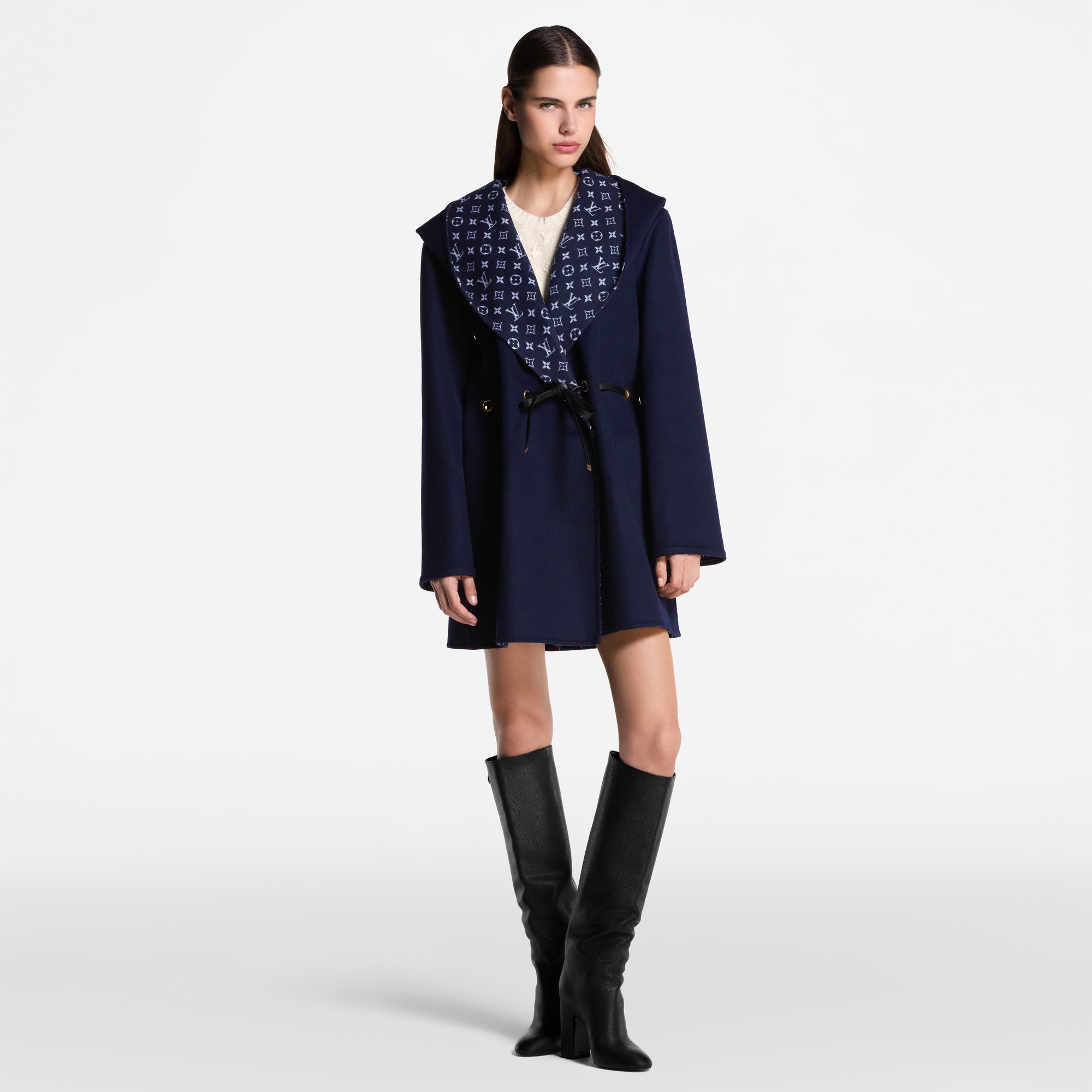 Mantel mit Kapuze, Wickel-Design und Zugband  Damen Ready to Wear Mäntel und Jacken | LOUIS VUITTON (Zoom)