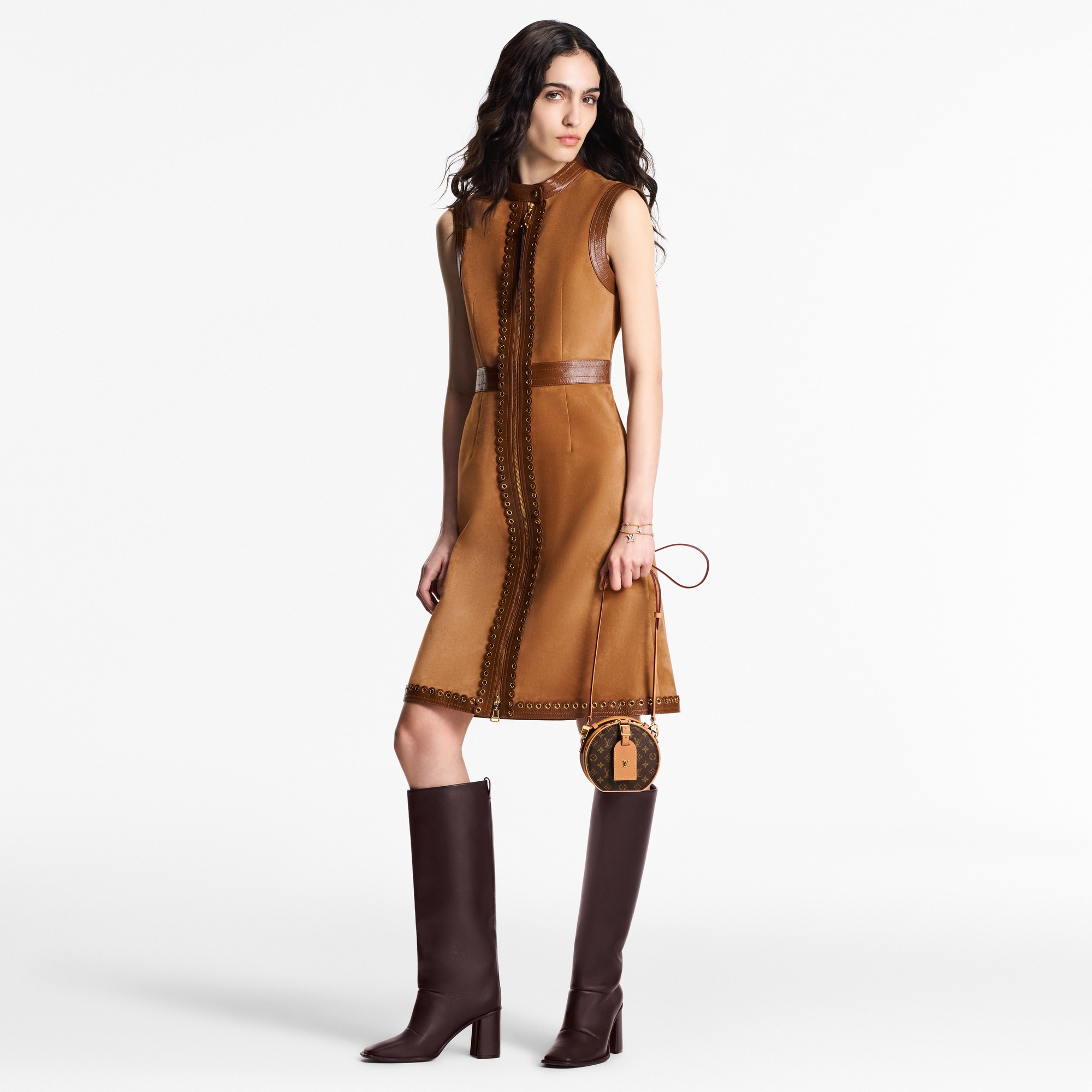 Mini Boîte Chapeau Monogram Canvas Damen Geldbörsen und Kleinlederwaren Tragbare Geldbörsen und Mikro-Taschen | LOUIS VUITTON (Zoom)