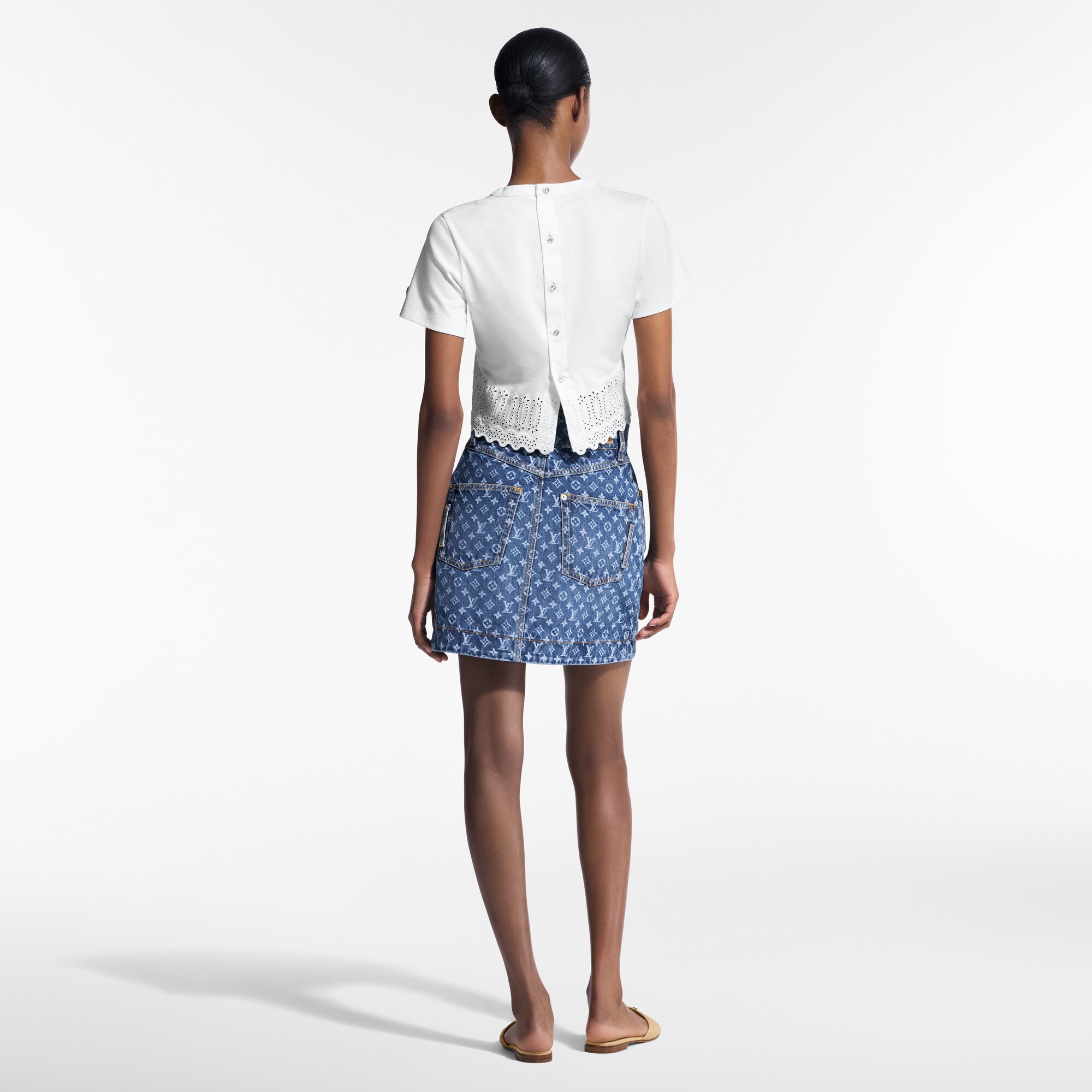 Minirock aus Denim mit Monogram-Motiv  Damen Ready to Wear Röcke und Shorts | LOUIS VUITTON (Zoom)