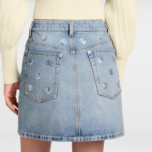 Minirock aus Denim mit Signaturen auf Pailletten Damen Ready to Wear Röcke und Shorts | LOUIS VUITTON (Zoom)