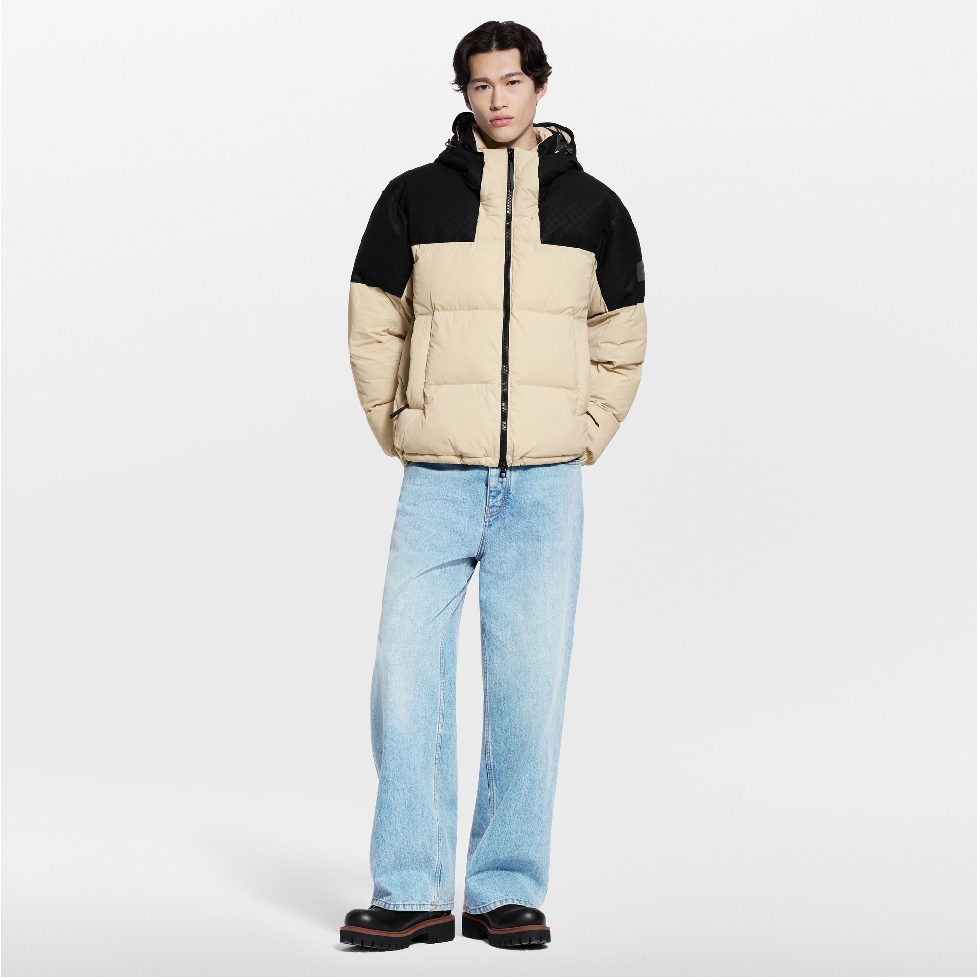Mit Ecodown© gefüllter Blouson mit Monogram-Motiv  Herren Ready to Wear Jacken und Mäntel | LOUIS VUITTON (Zoom)