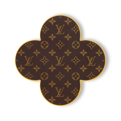 Monogram Flower Schachtel S00 Trunks, Reisen und Wohnen Highlights Art de Vivre Kampagne | LOUIS VUITTON (Zoom)