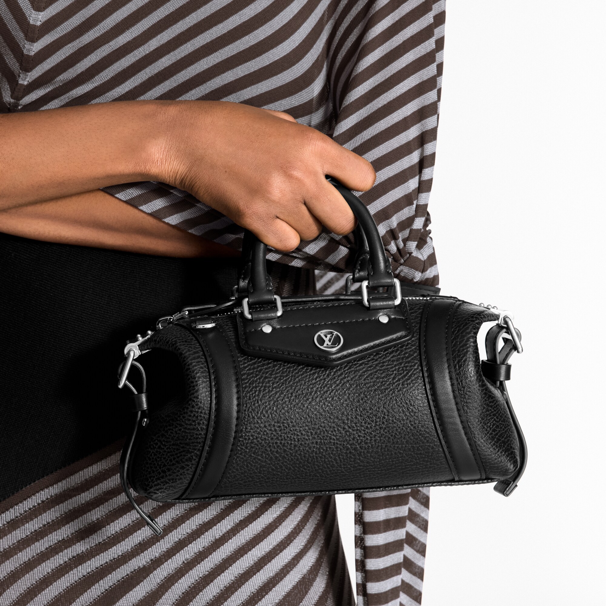 Nano LV Biker  Damen Geldbörsen und Kleinlederwaren Tragbare Geldbörsen und Mikro-Taschen | LOUIS VUITTON (Zoom)