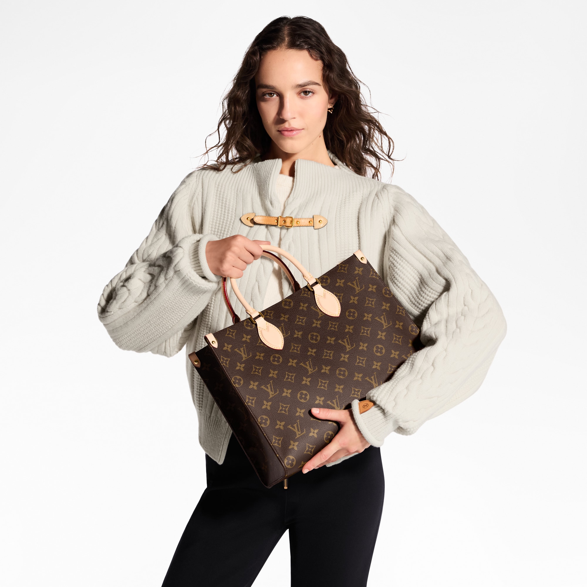 OnTheGo MM Mon Monogram Monogram Canvas Geschenkideen Personalisierung Personalisierte Taschen und Kleinlederwaren | LOUIS VUITTON (Zoom)