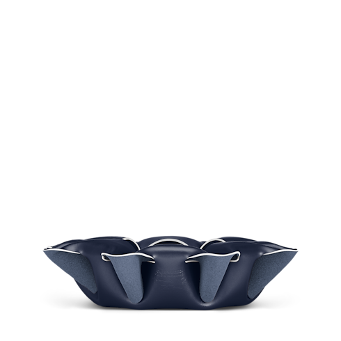 Origami Schale MM von Atelier Oï Trunks, Reisen und Wohnen Wohnen und Art of Dining Dekoration | LOUIS VUITTON (Zoom)