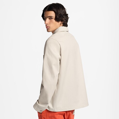 Overshirt aus Baumwoll-Seidengemisch mit LV Signatur cropped worn view