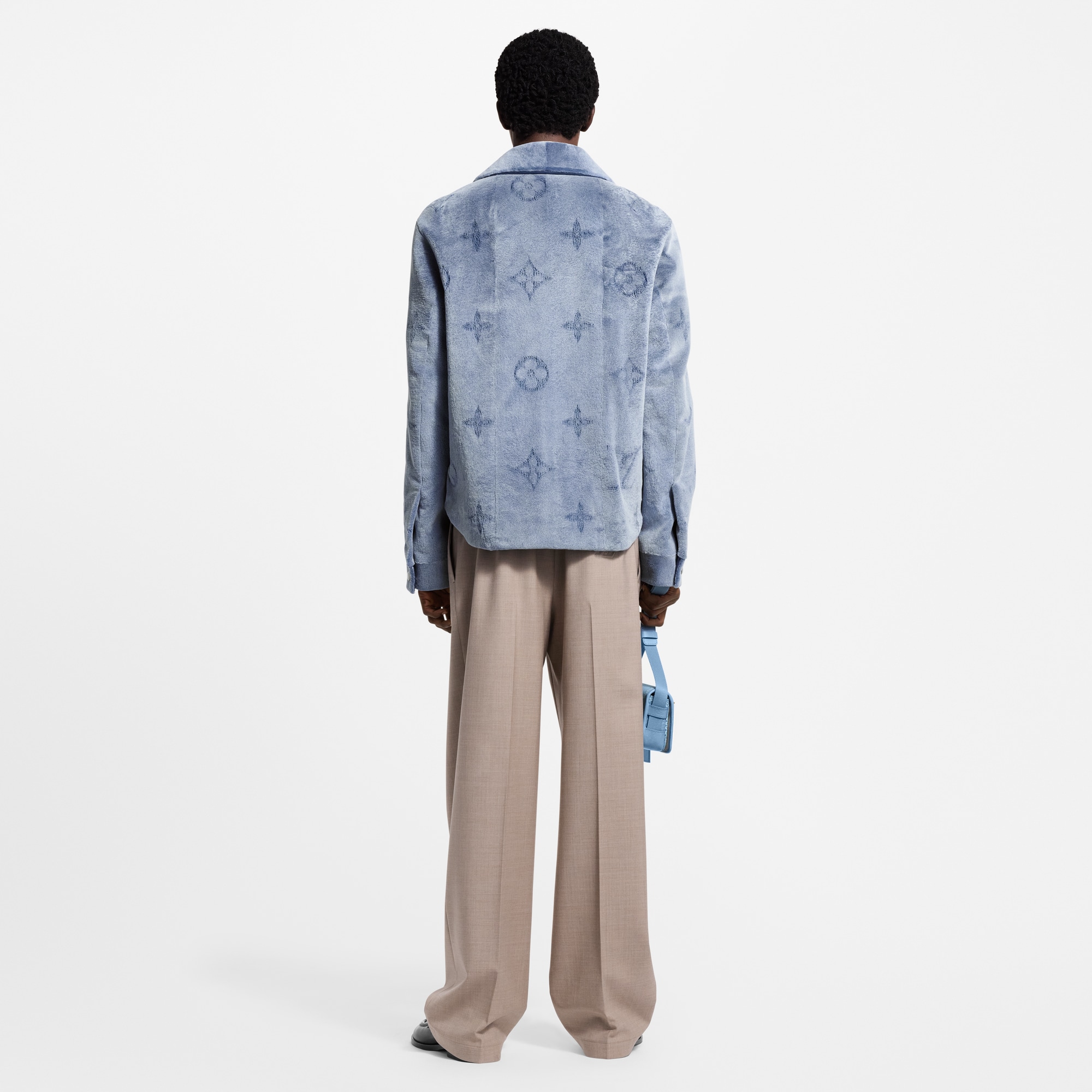 Overshirt aus Pelz mit perforiertem Monogram-Motiv  Herren Ready to Wear Jacken und Mäntel | LOUIS VUITTON (Zoom)