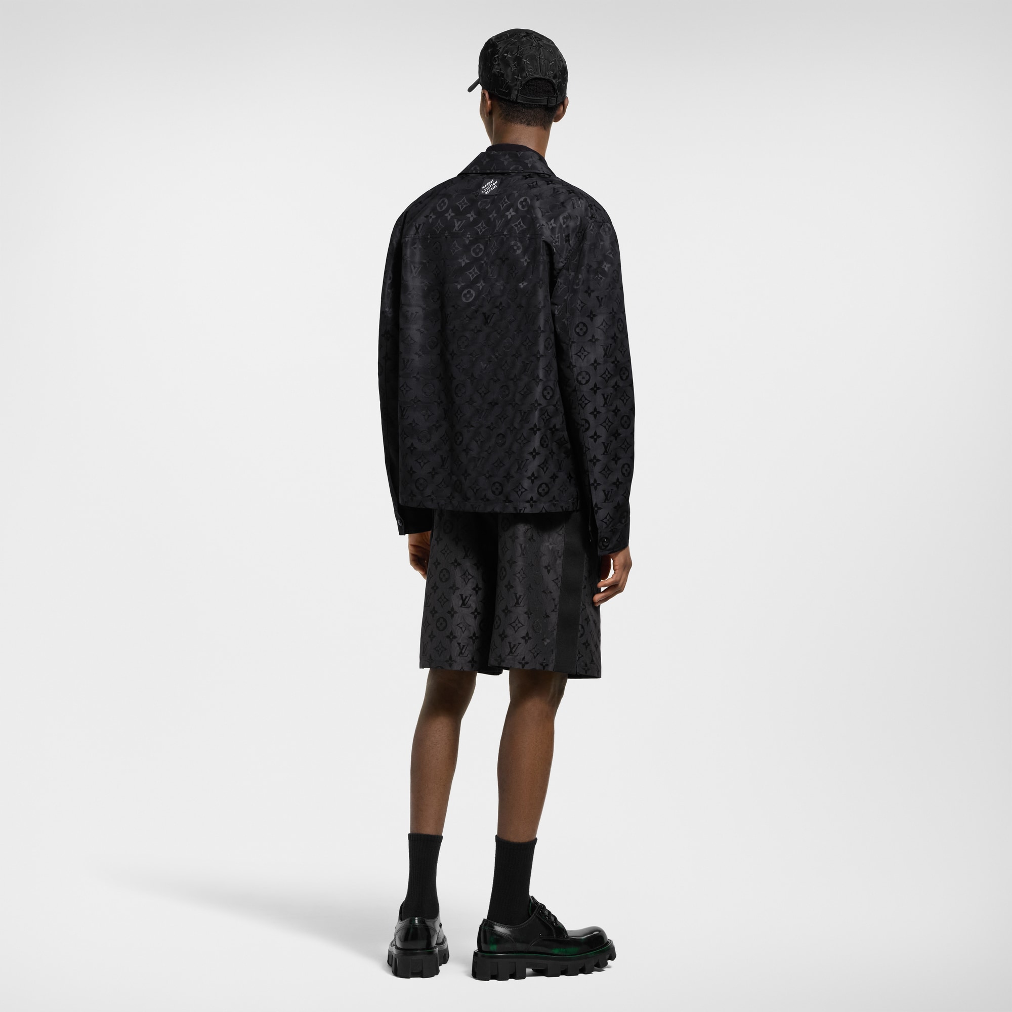 Overshirt aus Seide und Jacquard mit Moiré-Effekt und Monogram  Herren Ready to Wear Jacken und Mäntel | LOUIS VUITTON (Zoom)