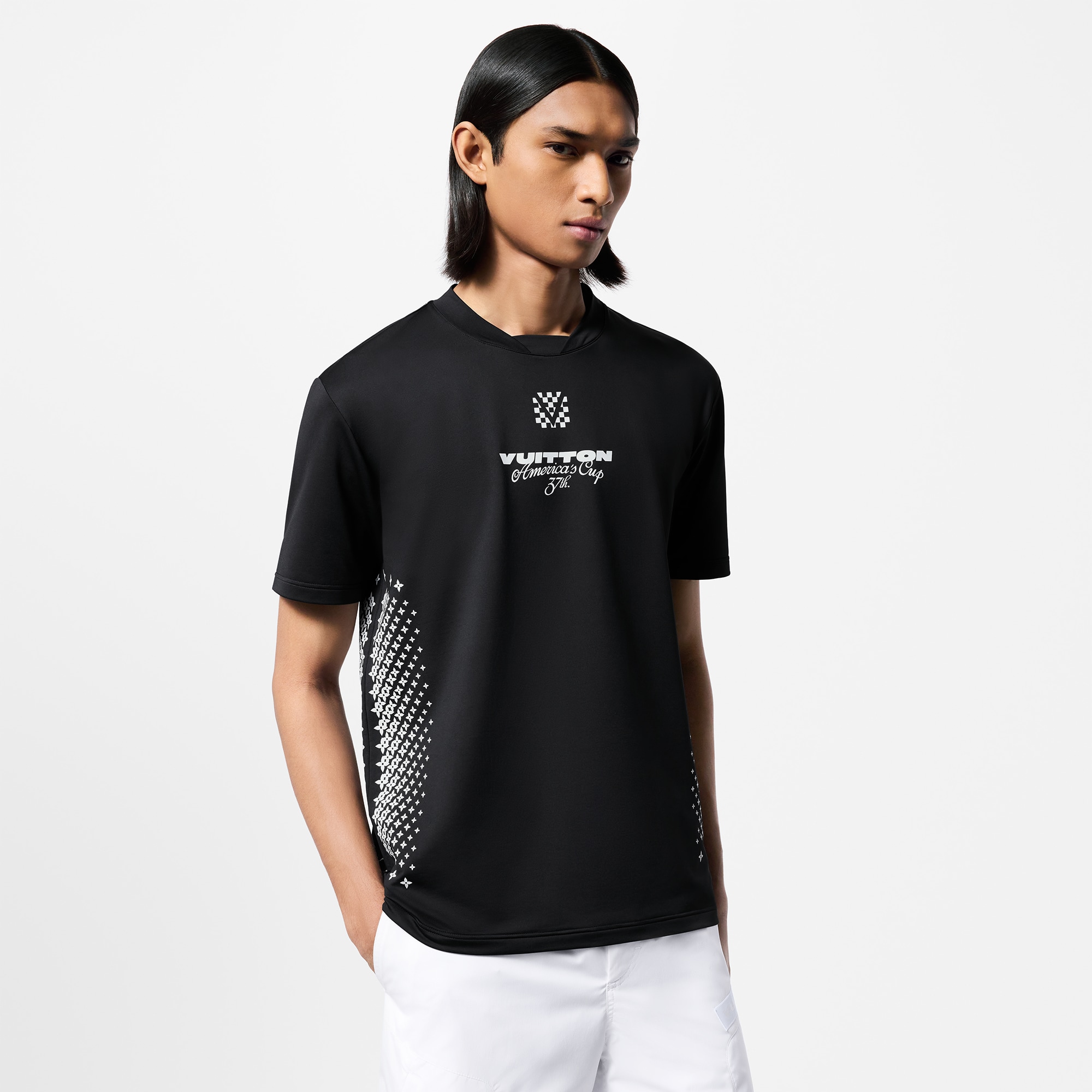 Performance T-Shirt aus technischem Material  Herren Ready to Wear T-Shirts und Poloshirts | LOUIS VUITTON (Zoom)