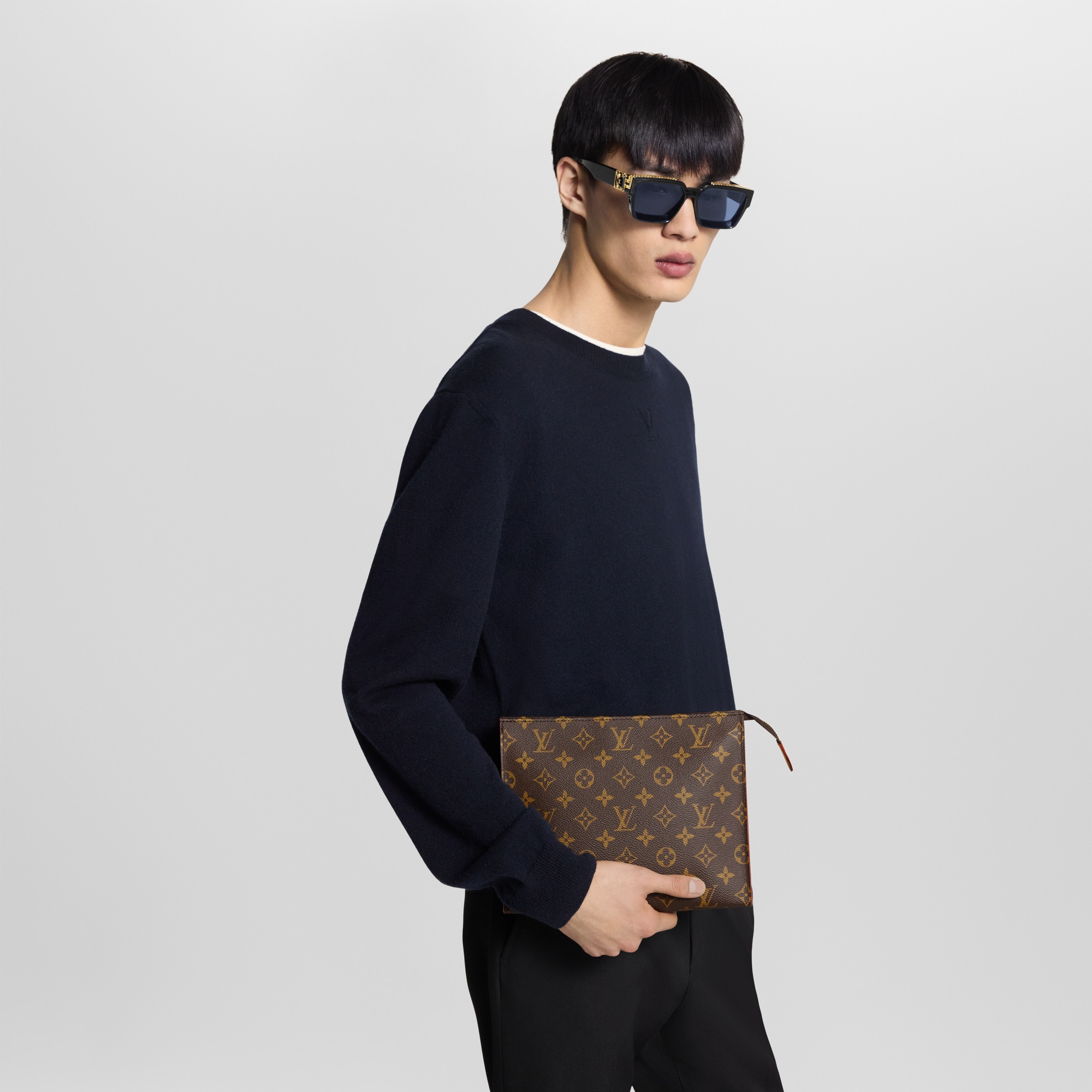 Poche Toilette Monogram Canvas Damen Reisegepäck Reiseaccessoires | LOUIS VUITTON (Zoom)