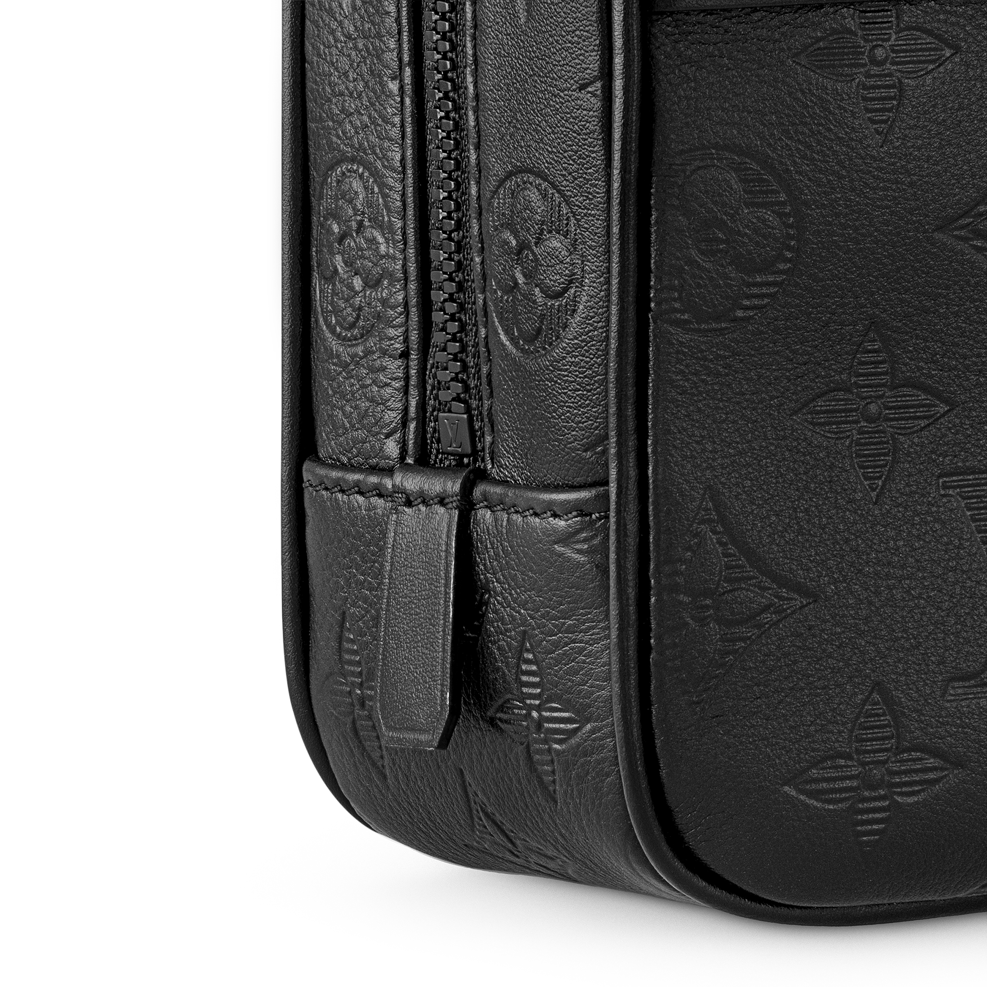 Poche Toilette GM Monogram Shadow - Reisegepäck | LOUIS VUITTON