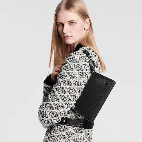 Pochette Accessoires Epi Leder Geschenkideen Geschenke zum Muttertag } | LOUIS VUITTON (Zoom)