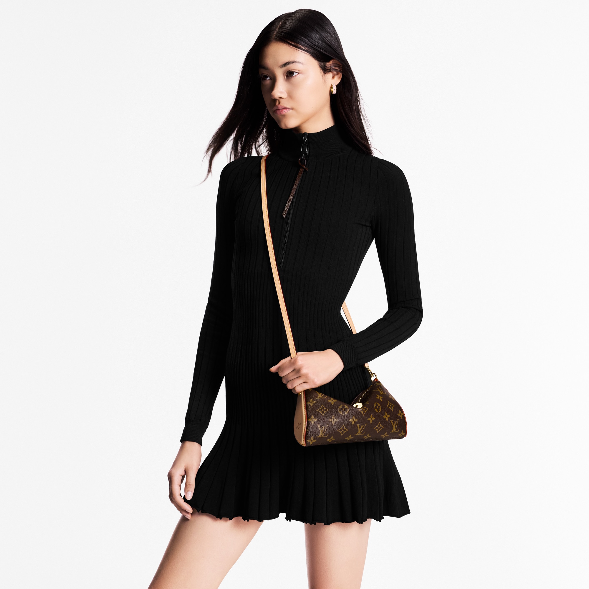 Pochette Tirette Monogram Canvas Damen Geldbörsen und Kleinlederwaren Tragbare Geldbörsen und Mikro-Taschen | LOUIS VUITTON (Zoom)