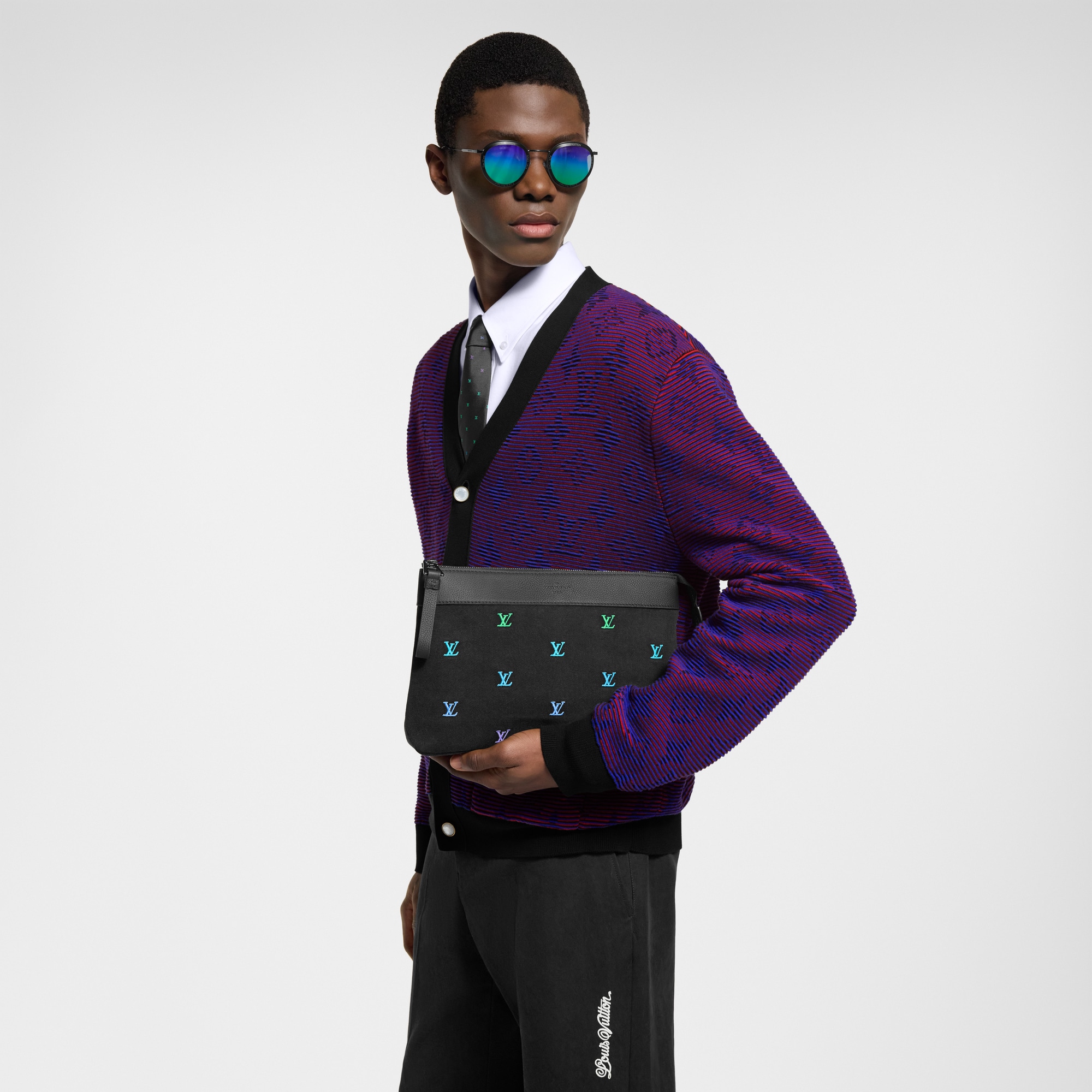 Pochette Voyage Souple Weitere Monogram Varianten Neuheiten Herren Herren Frühjahr 2025 Kollektion | LOUIS VUITTON (Zoom)