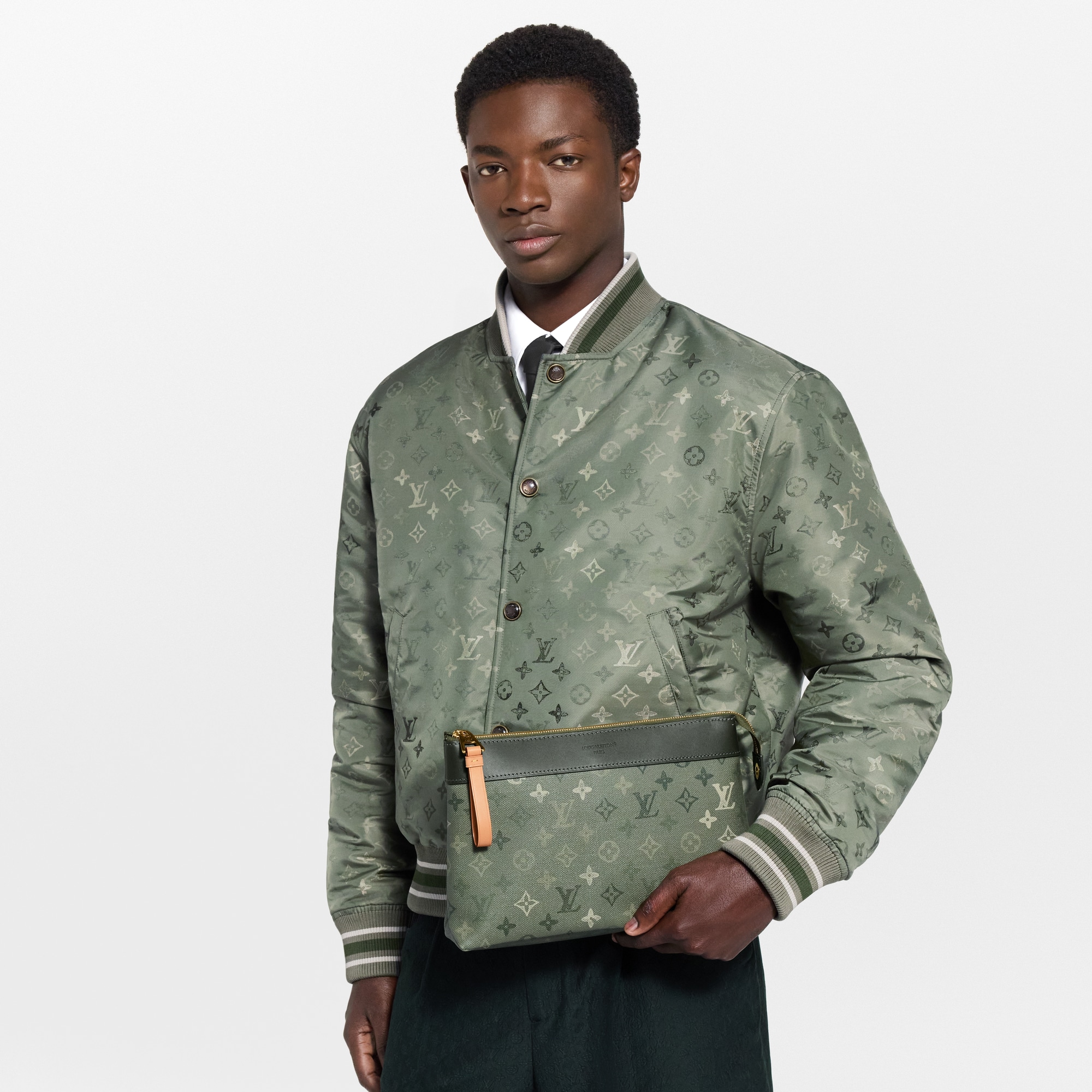 Pochette Voyage Souple monogram_other Herren Geldbörsen und Kleinlederwaren Pochettes | LOUIS VUITTON (Zoom)