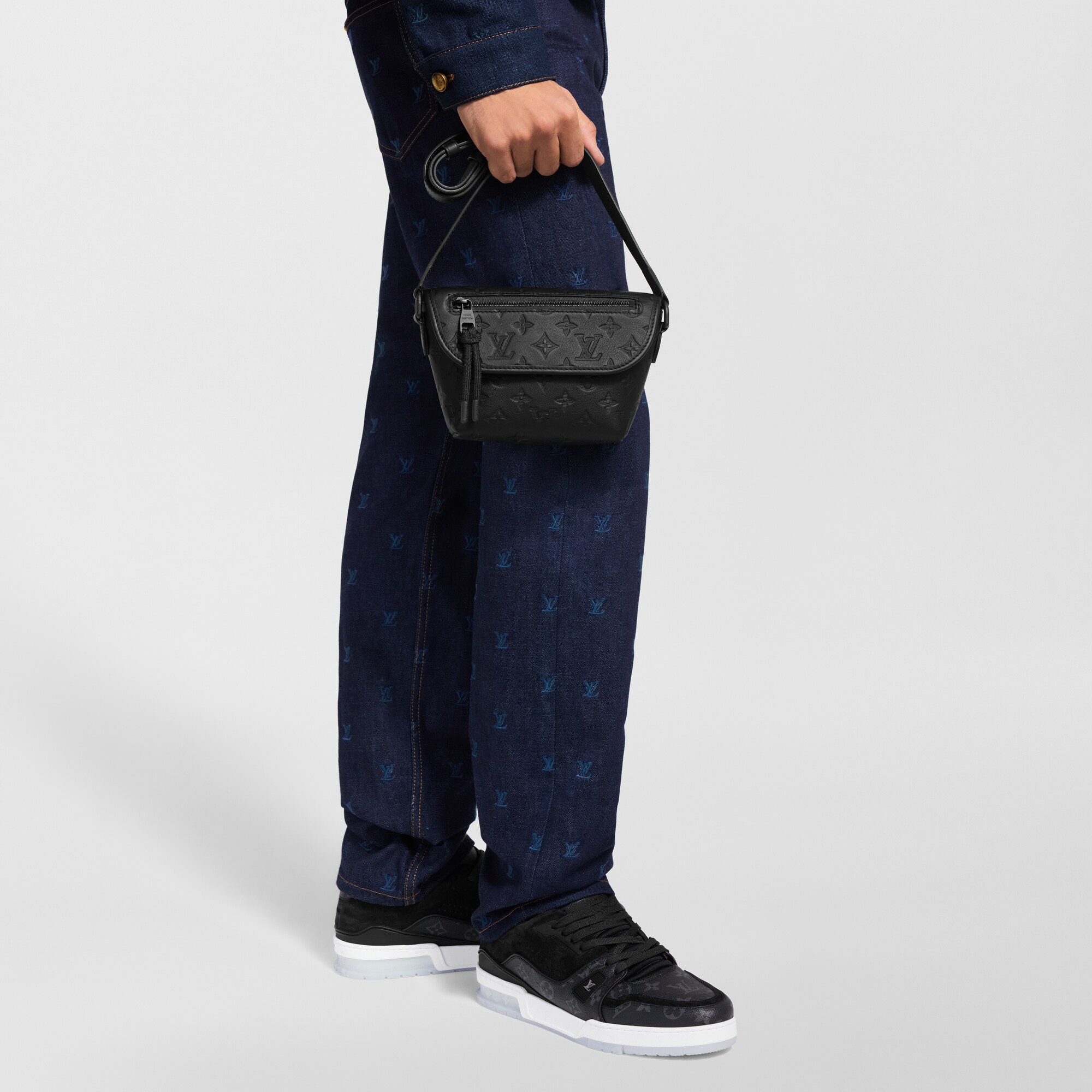 Pulse Wearable Geldbörse Monogram Shadow Herren Geldbörsen und Kleinlederwaren Mini Bags | LOUIS VUITTON (Zoom)