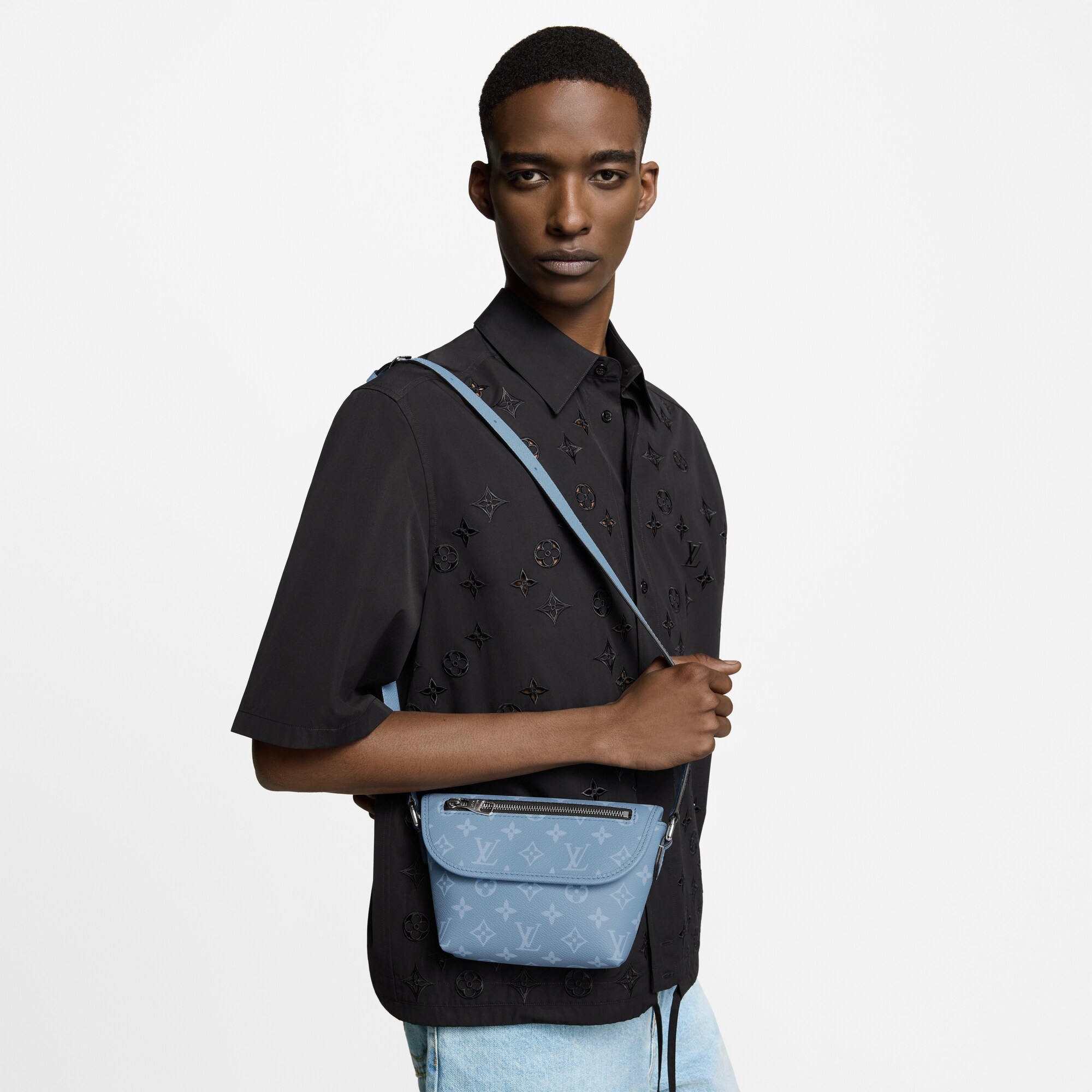 Pulse Wearable Geldbörse Taigarama Herren Geldbörsen und Kleinlederwaren Mini Bags | LOUIS VUITTON (Zoom)