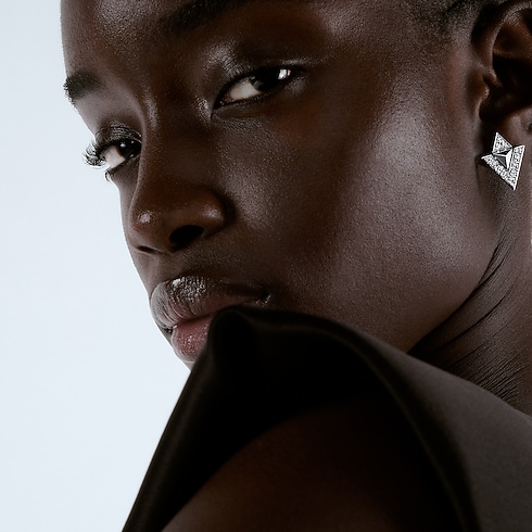 Pure V Ohrringe, Weißgold und Diamanten Schmuck Kategorien Ohrringe | LOUIS VUITTON (Zoom)