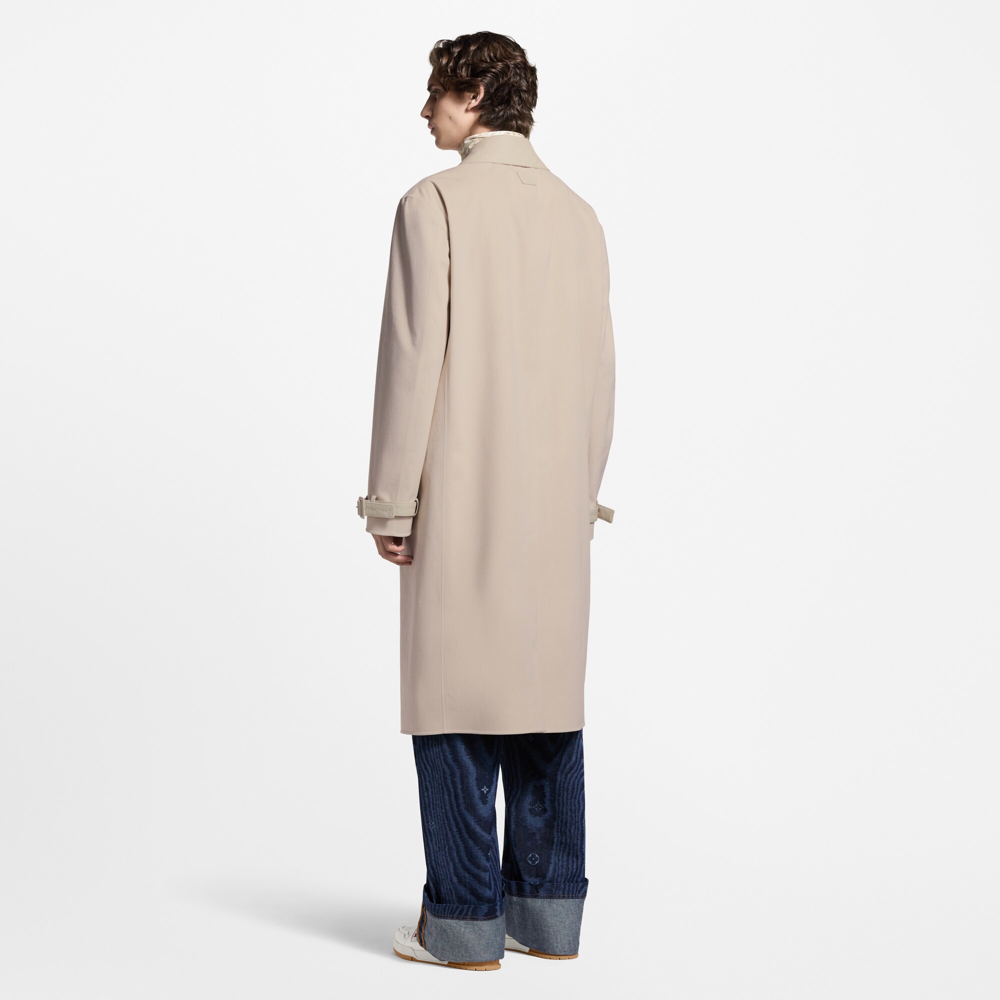 Regenmantel aus technischem Samt  Herren Ready to Wear Jacken und Mäntel | LOUIS VUITTON (Zoom)