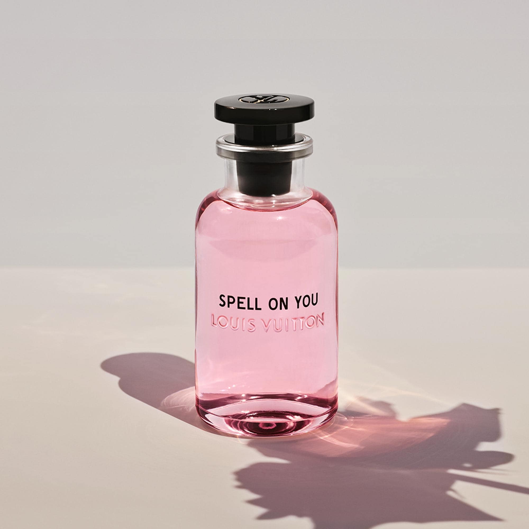 Reisezerstäuber Spell on You  Düfte und Kosmetik Kollektionen Für die Reise | LOUIS VUITTON (Zoom)